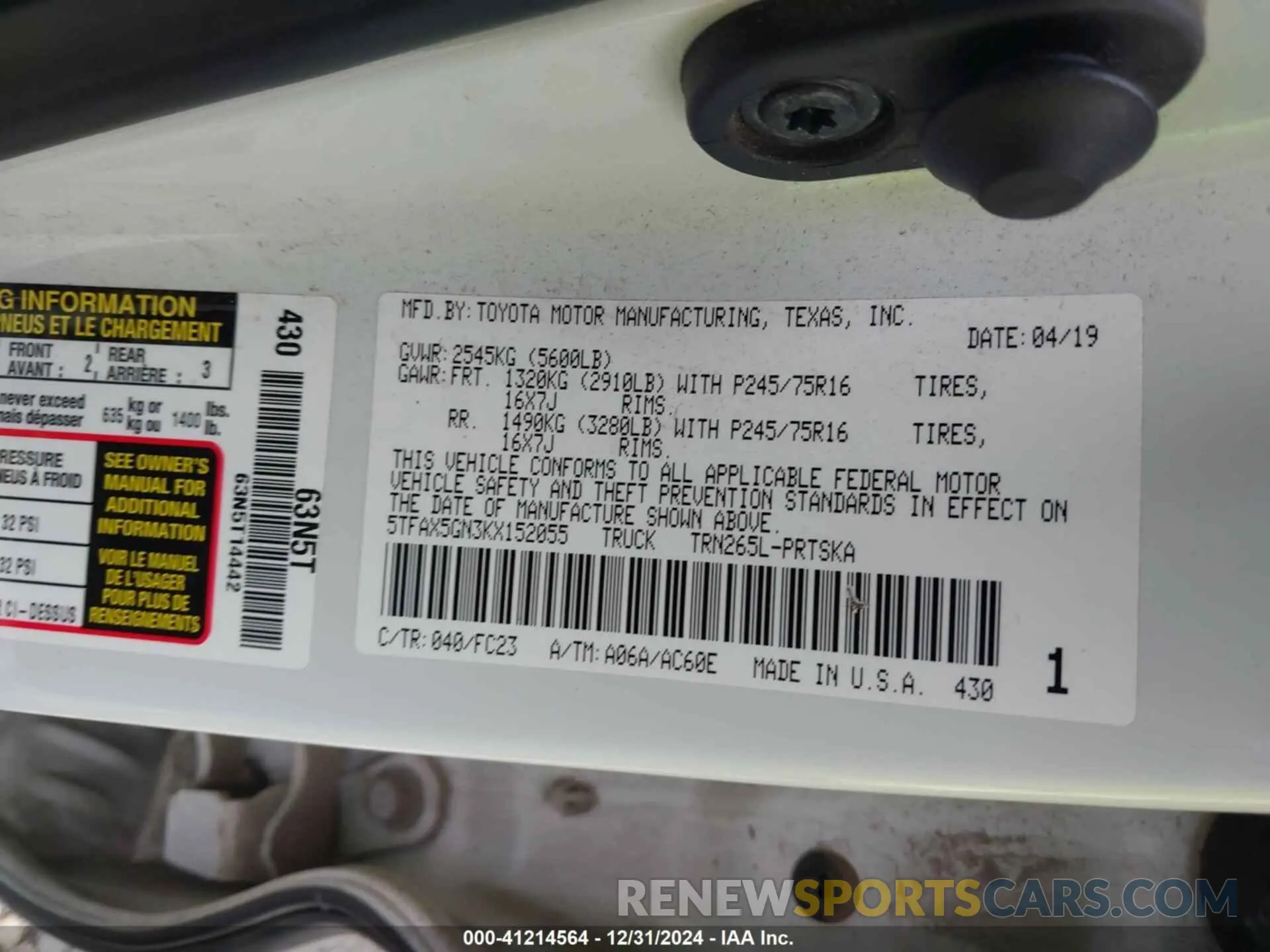 9 fotografías del automóvil dañado 5TFAX5GN3KX152055 TOYOTA TACOMA 2019