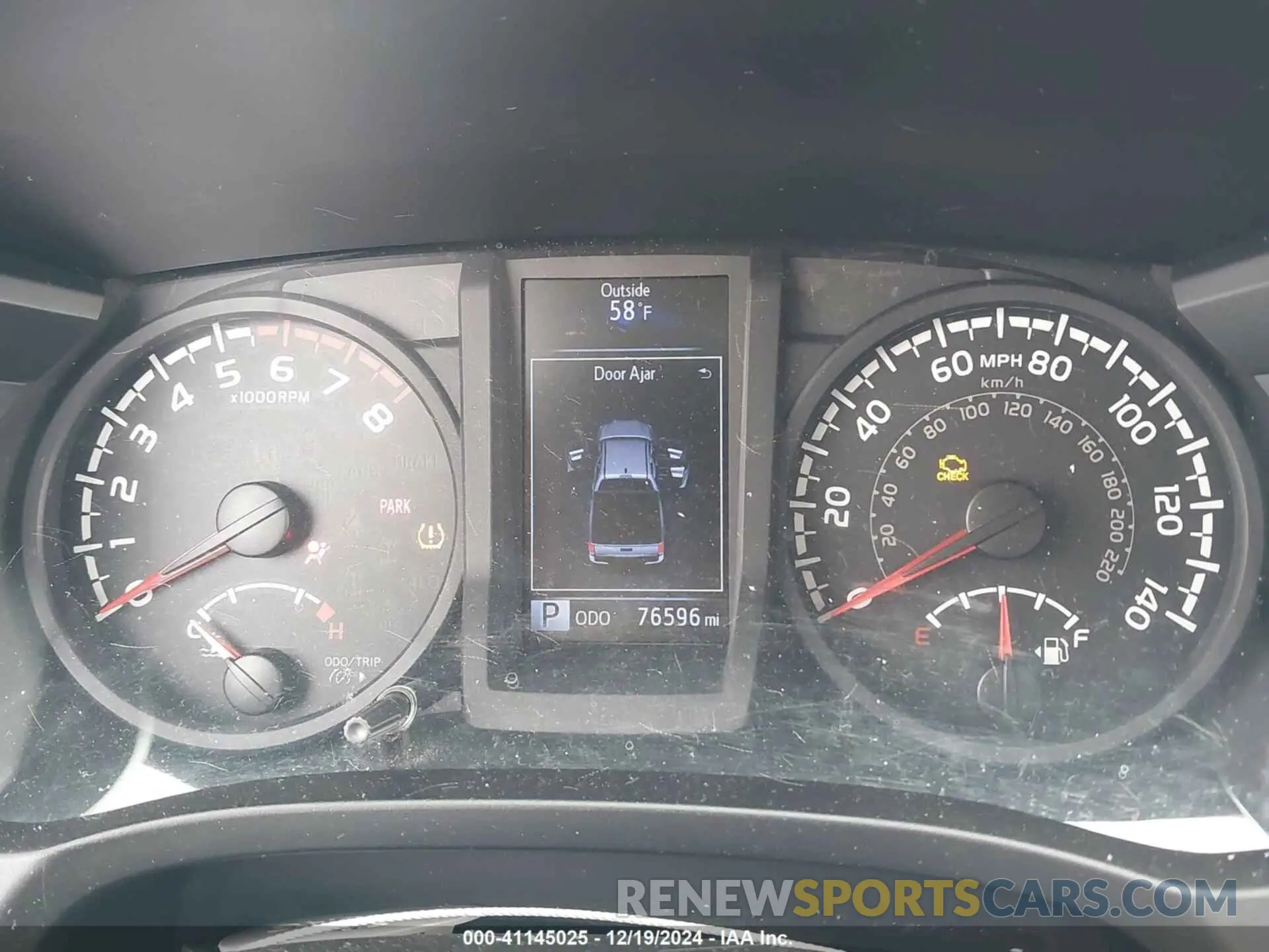 7 fotografías del automóvil dañado 5TFAX5GN3KX153349 TOYOTA TACOMA 2019