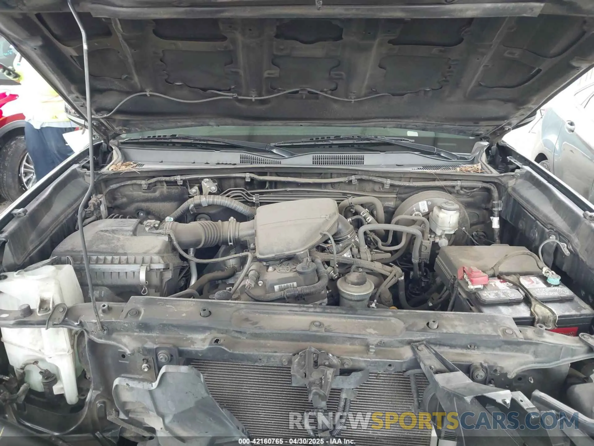 10 fotografías del automóvil dañado 5TFAX5GN5KX140795 TOYOTA TACOMA 2019