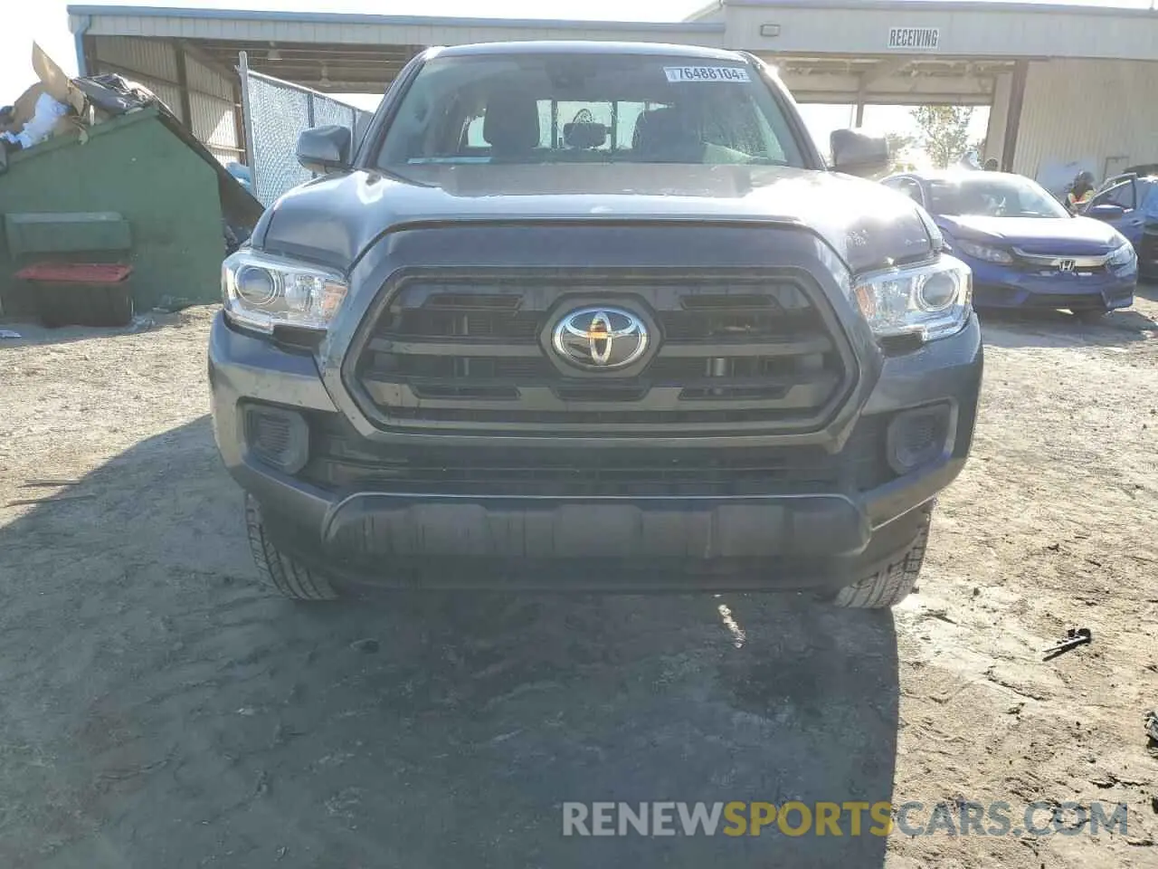 5 fotografías del automóvil dañado 5TFAX5GN5KX160187 TOYOTA TACOMA 2019