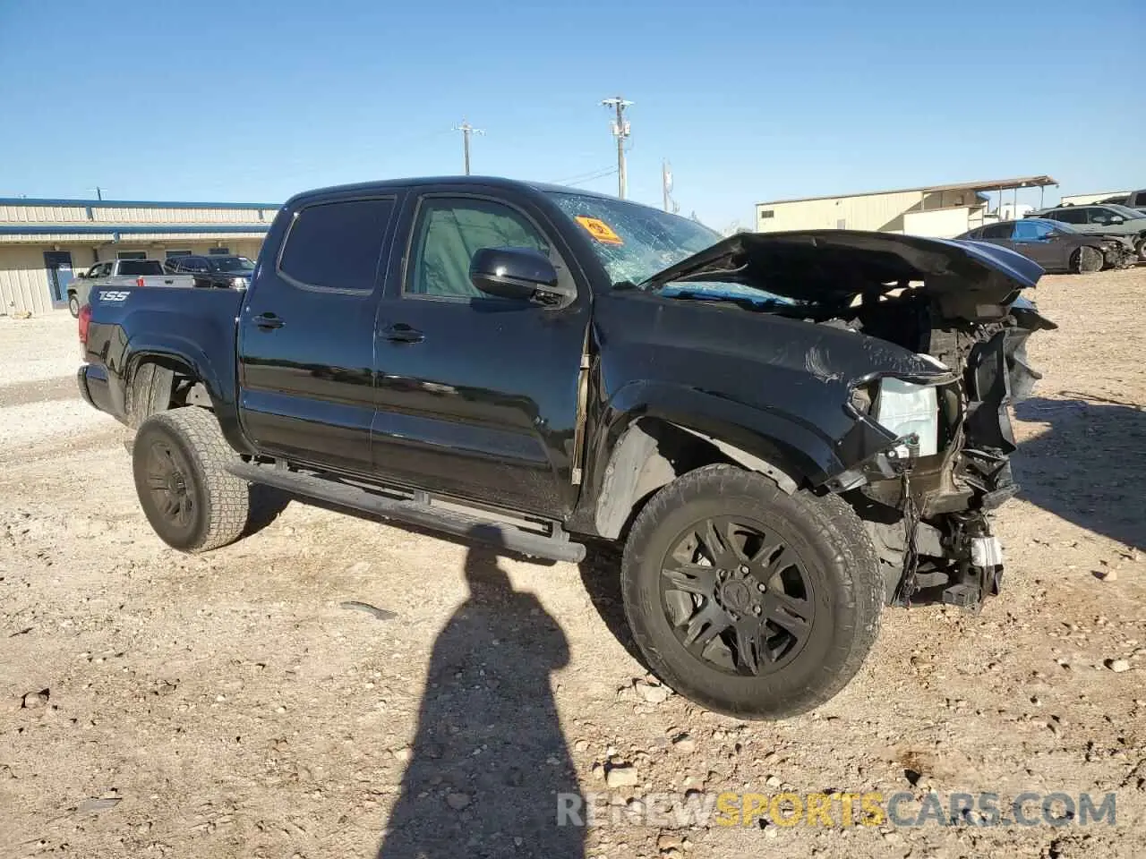 4 fotografías del automóvil dañado 5TFAX5GN6KX140286 TOYOTA TACOMA 2019