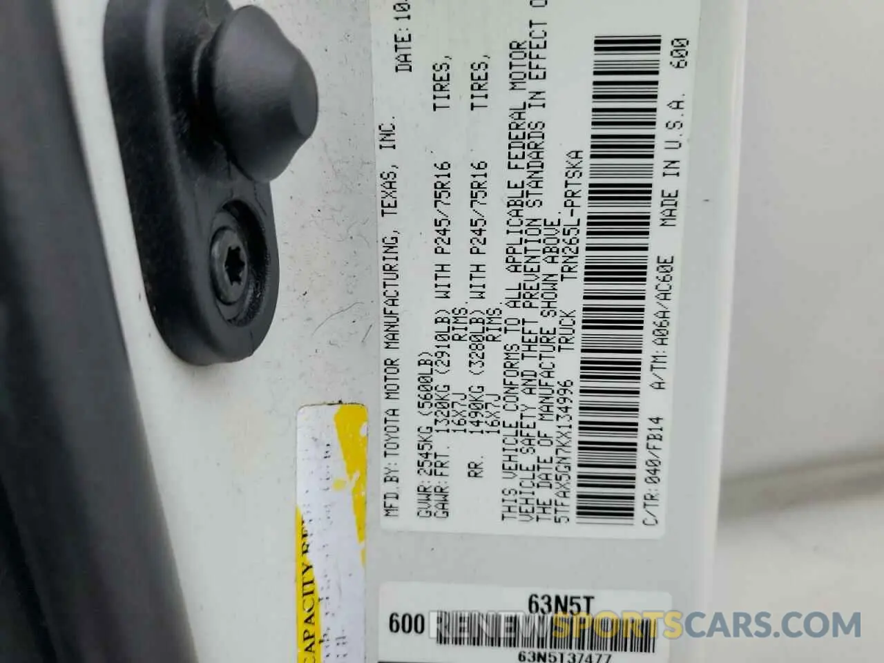 12 fotografías del automóvil dañado 5TFAX5GN7KX134996 TOYOTA TACOMA 2019