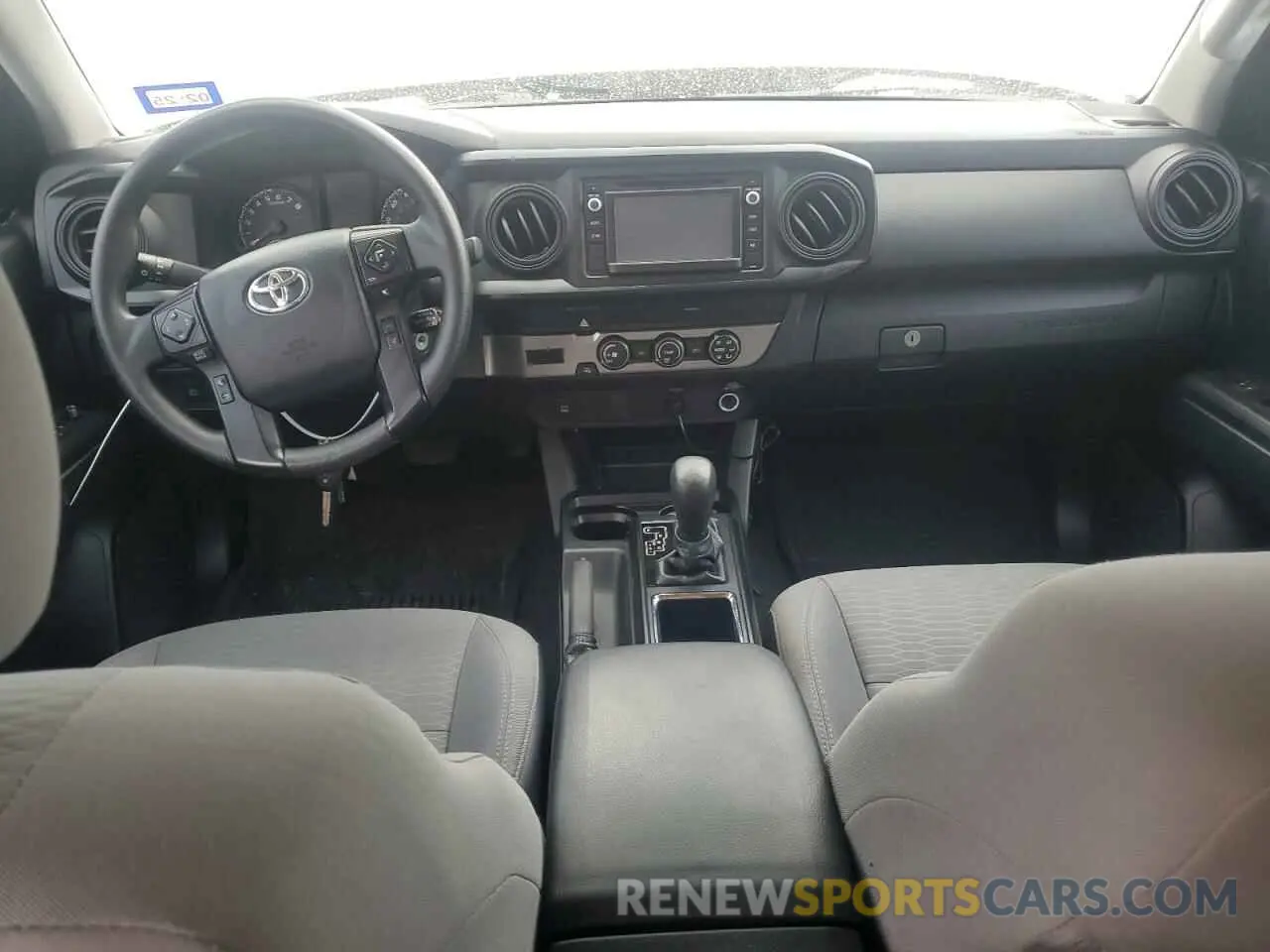 8 fotografías del automóvil dañado 5TFAX5GN7KX150535 TOYOTA TACOMA 2019