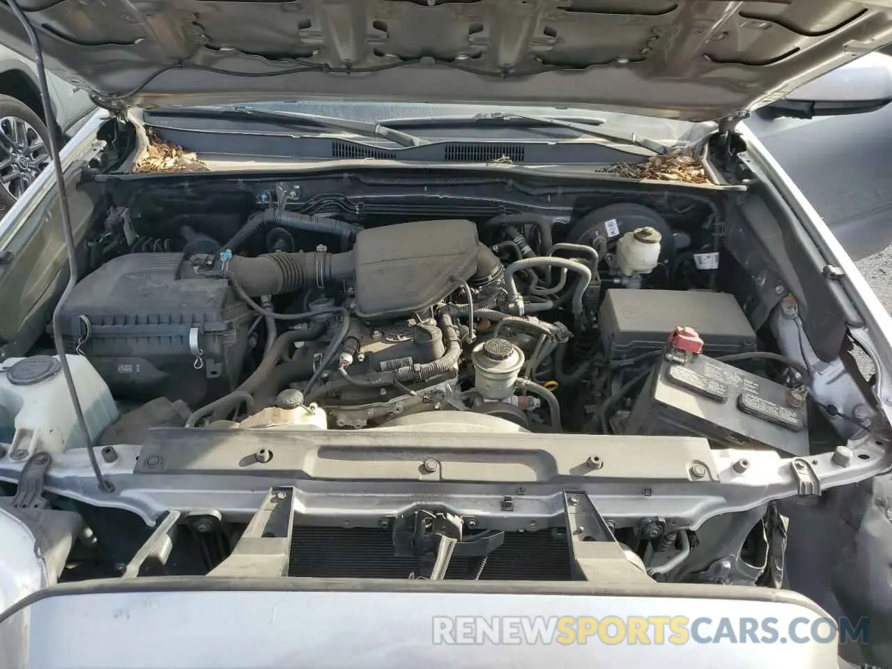 11 fotografías del automóvil dañado 5TFAX5GN8KX148261 TOYOTA TACOMA 2019
