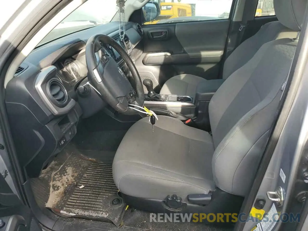 7 fotografías del automóvil dañado 5TFAX5GN8KX148261 TOYOTA TACOMA 2019