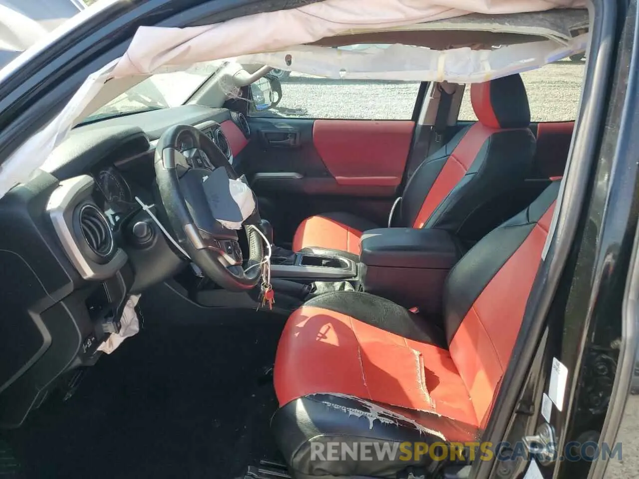 7 fotografías del automóvil dañado 5TFAX5GN9KX139259 TOYOTA TACOMA 2019