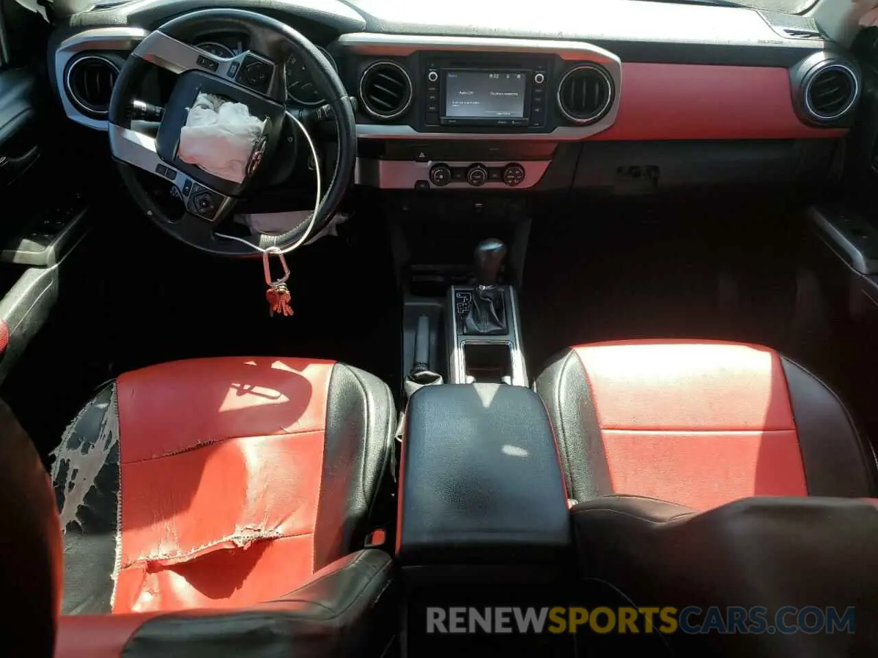 8 fotografías del automóvil dañado 5TFAX5GN9KX139259 TOYOTA TACOMA 2019