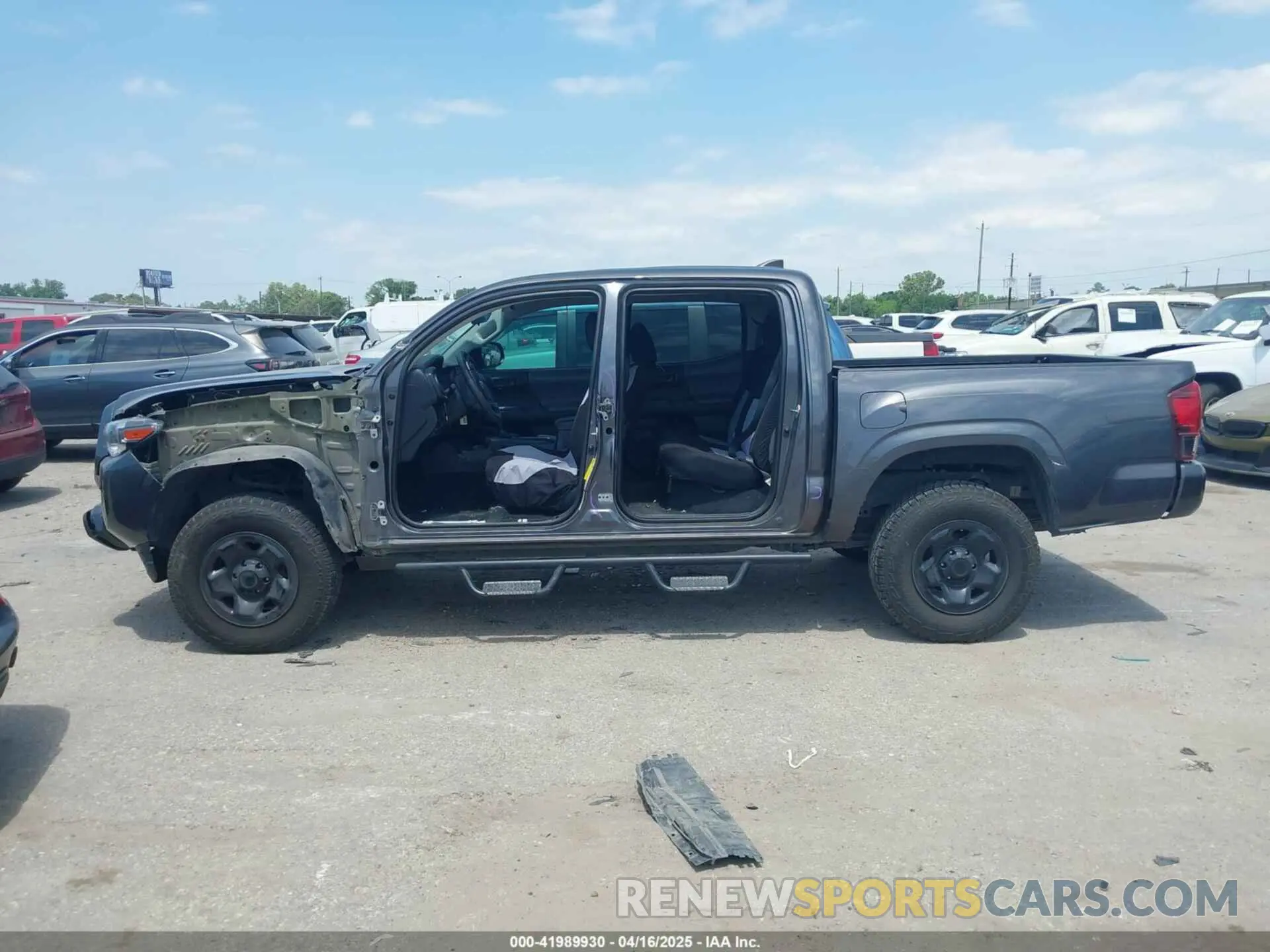 15 fotografías del automóvil dañado 5TFAX5GN9KX139813 TOYOTA TACOMA 2019