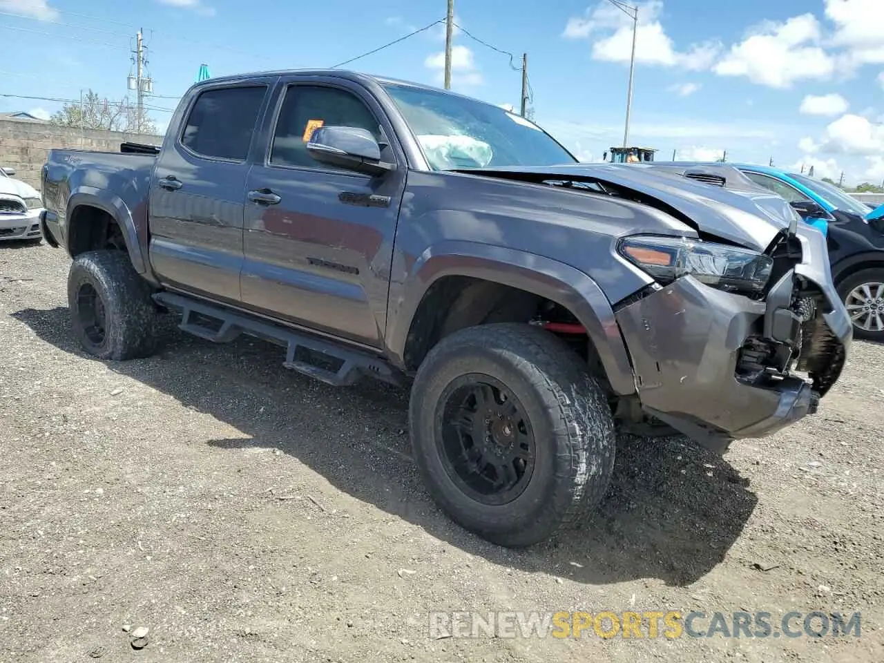 4 fotografías del automóvil dañado 5TFAZ5CN1KX076898 TOYOTA TACOMA 2019