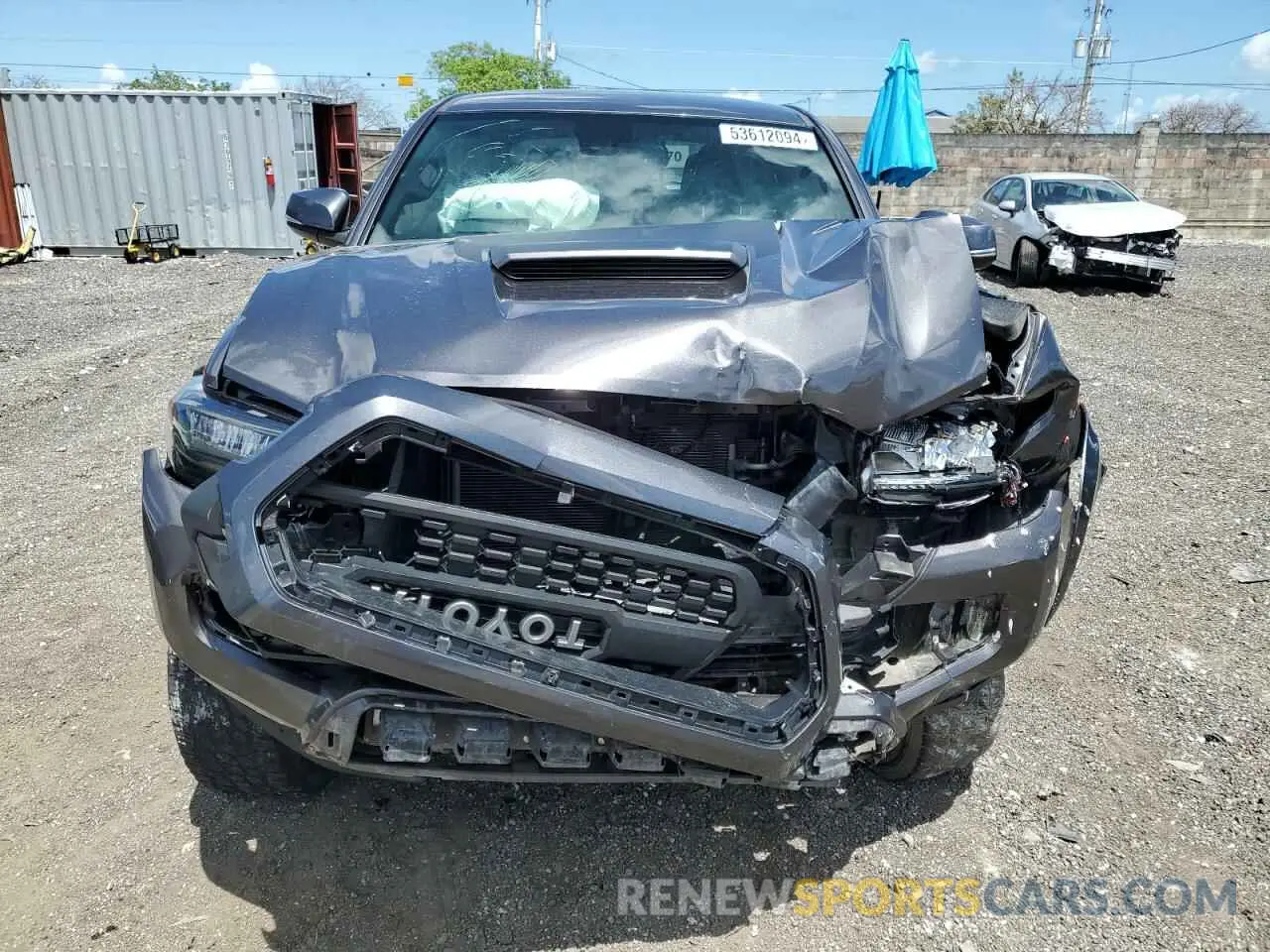 5 fotografías del automóvil dañado 5TFAZ5CN1KX076898 TOYOTA TACOMA 2019
