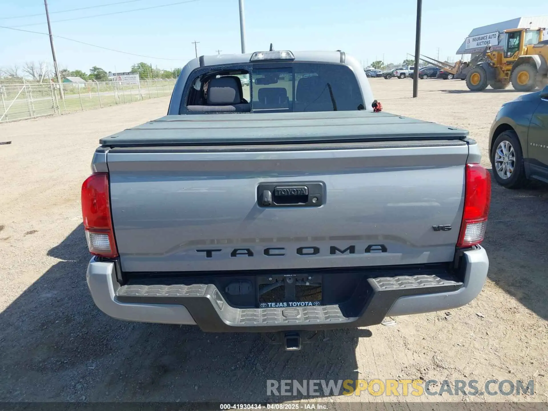 15 fotografías del automóvil dañado 5TFAZ5CN3KX086378 TOYOTA TACOMA 2019