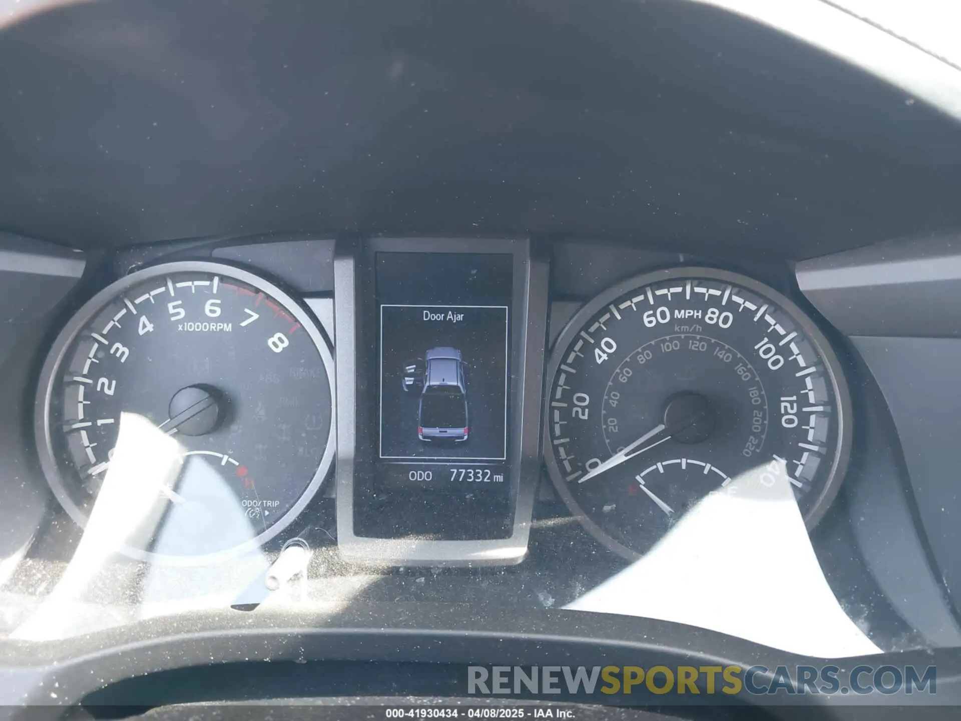 7 fotografías del automóvil dañado 5TFAZ5CN3KX086378 TOYOTA TACOMA 2019