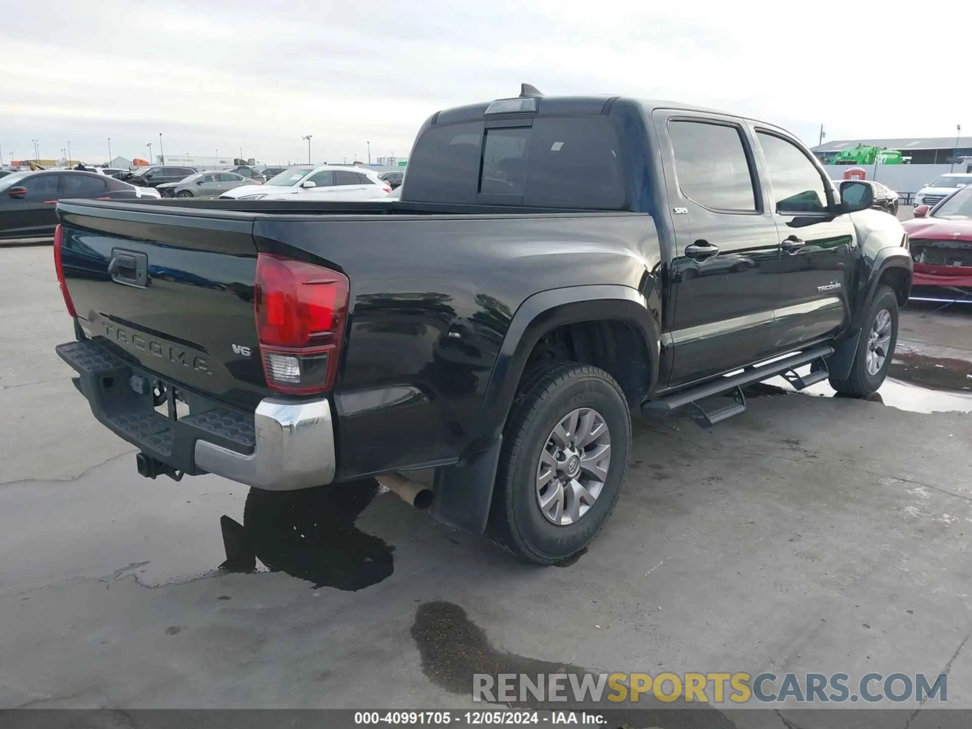 4 fotografías del automóvil dañado 5TFAZ5CN4KX076443 TOYOTA TACOMA 2019