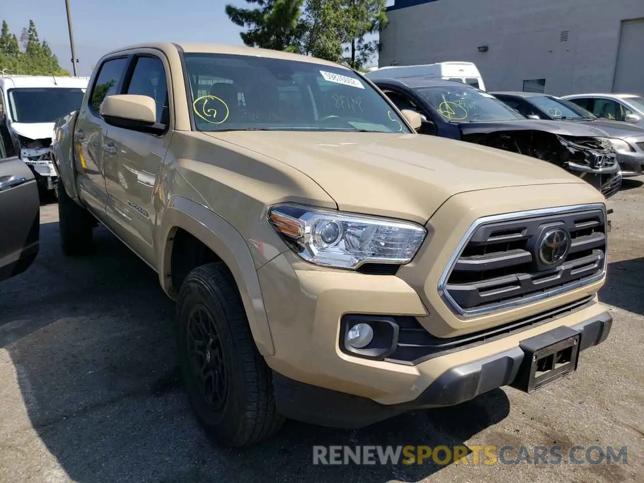 1 fotografías del automóvil dañado 5TFAZ5CN4KX077589 TOYOTA TACOMA 2019