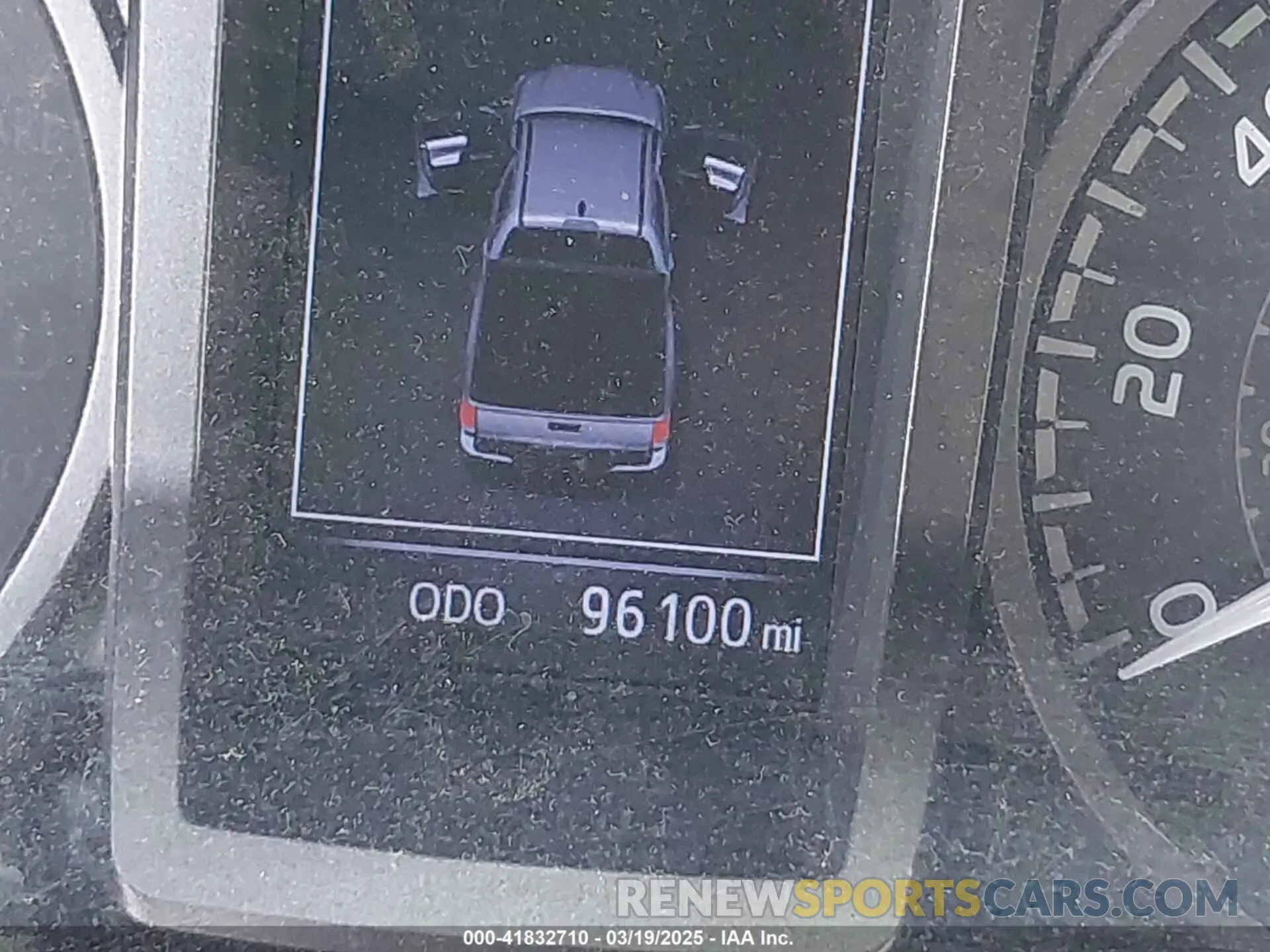 15 fotografías del automóvil dañado 5TFAZ5CN6KX082065 TOYOTA TACOMA 2019