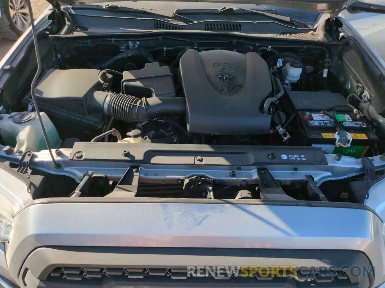 11 fotografías del automóvil dañado 5TFAZ5CN7KX076520 TOYOTA TACOMA 2019