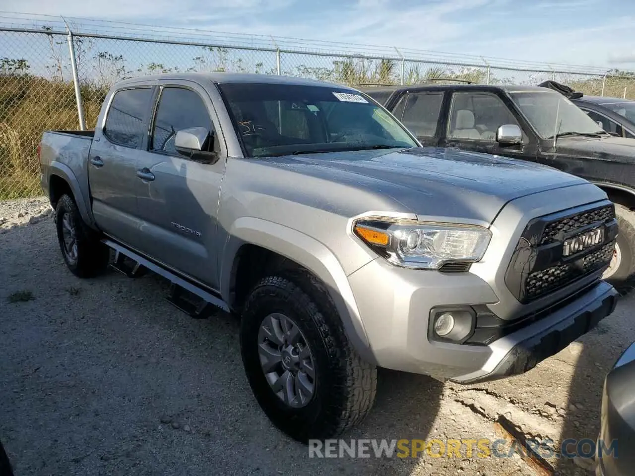 4 fotografías del automóvil dañado 5TFAZ5CN7KX076520 TOYOTA TACOMA 2019