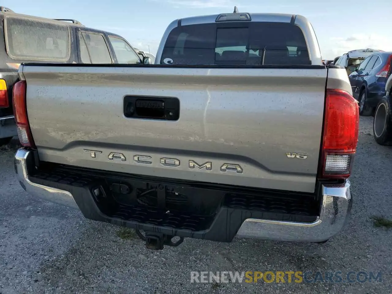 6 fotografías del automóvil dañado 5TFAZ5CN7KX076520 TOYOTA TACOMA 2019