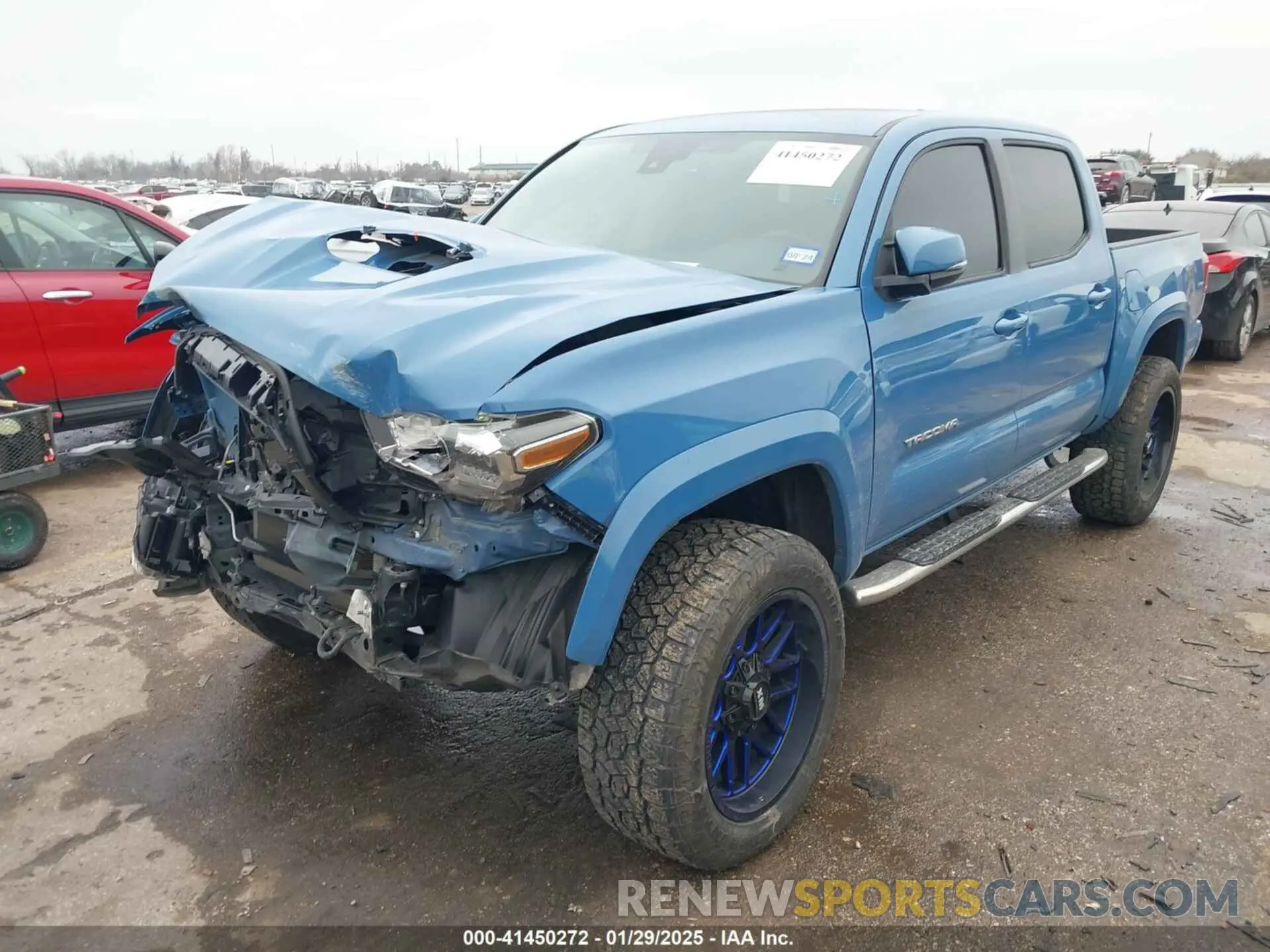 2 fotografías del automóvil dañado 5TFAZ5CN9KX086109 TOYOTA TACOMA 2019