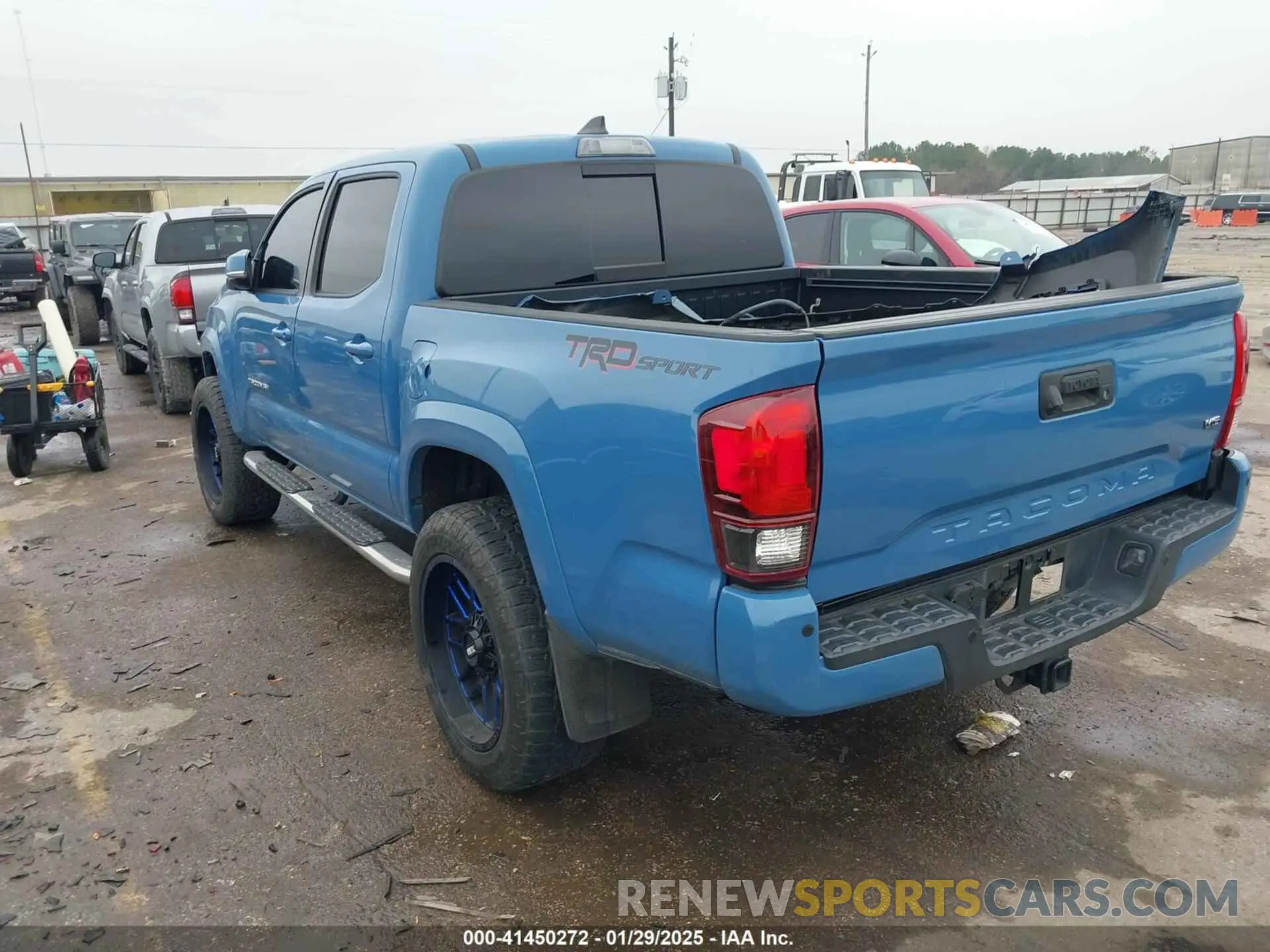 3 fotografías del automóvil dañado 5TFAZ5CN9KX086109 TOYOTA TACOMA 2019