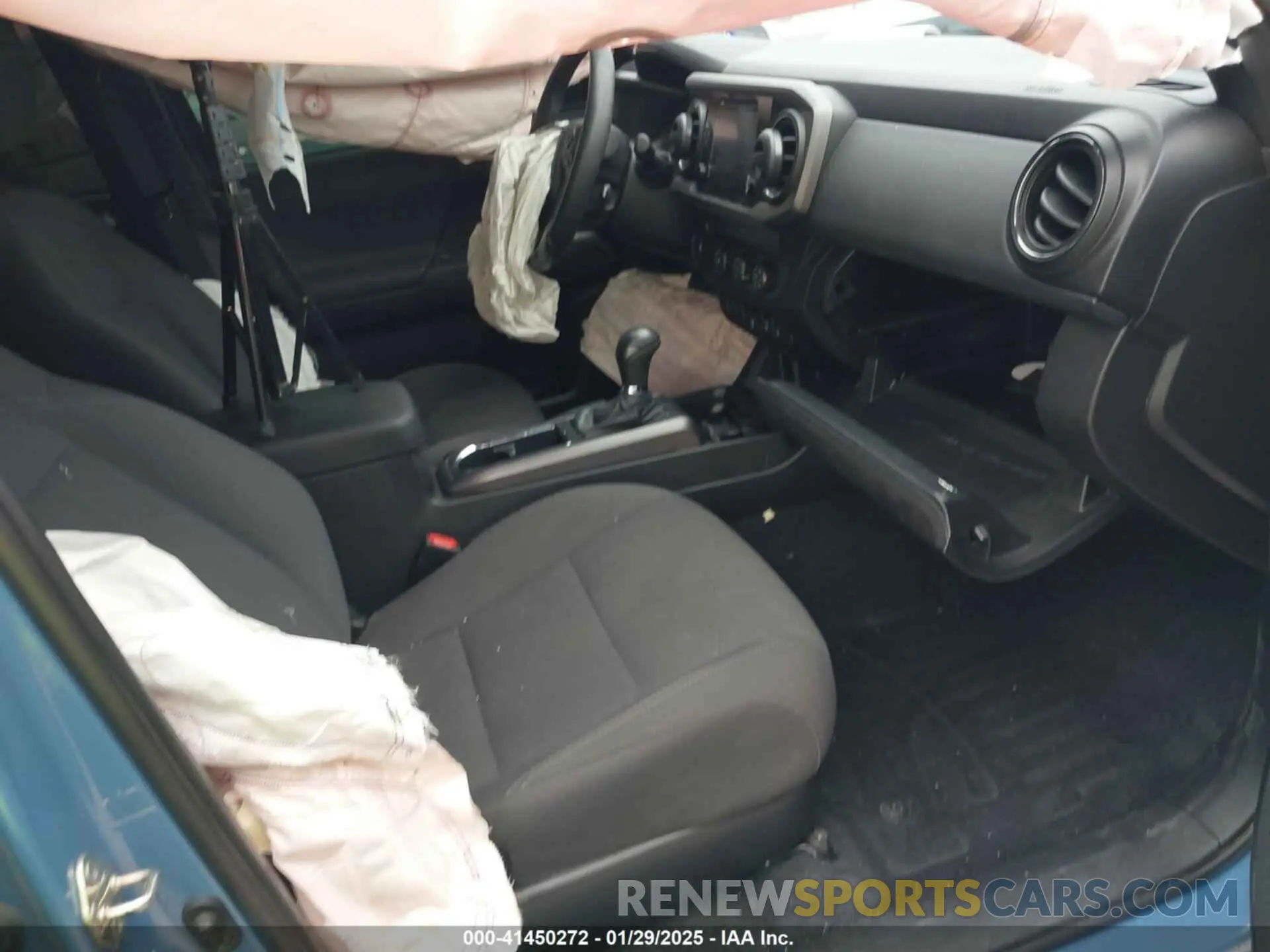 5 fotografías del automóvil dañado 5TFAZ5CN9KX086109 TOYOTA TACOMA 2019