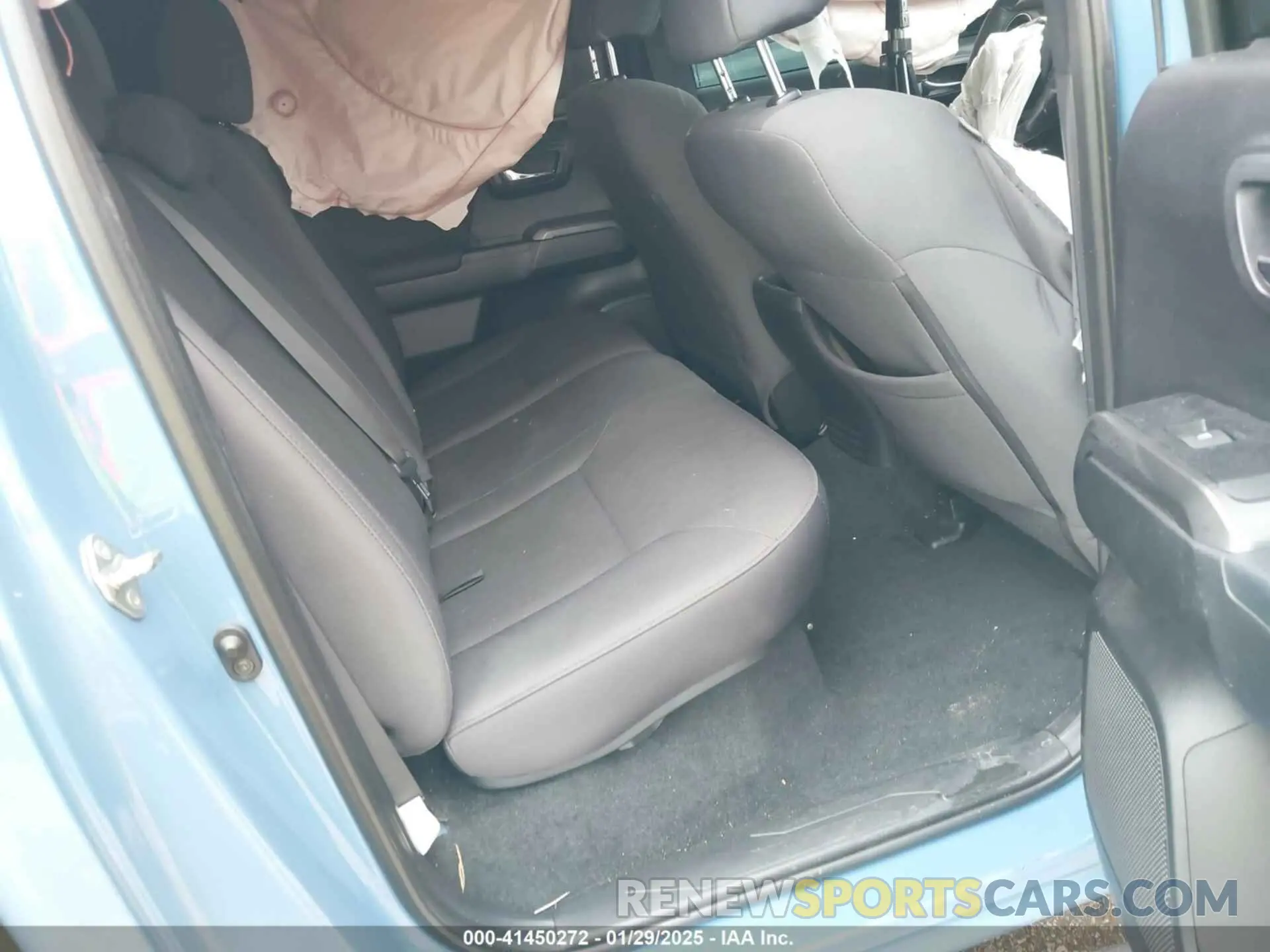 8 fotografías del automóvil dañado 5TFAZ5CN9KX086109 TOYOTA TACOMA 2019