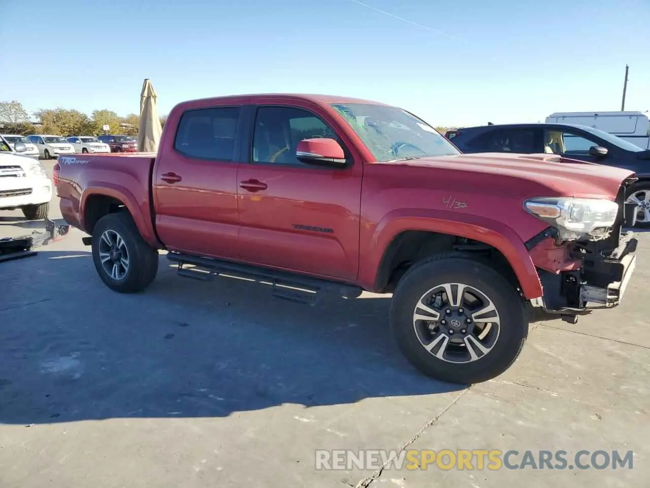 4 fotografías del automóvil dañado 5TFAZ5CNXKX078777 TOYOTA TACOMA 2019