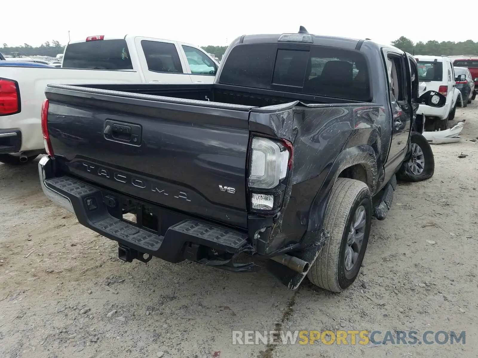 4 fotografías del automóvil dañado 5TFAZ5CNXKX080481 TOYOTA TACOMA 2019