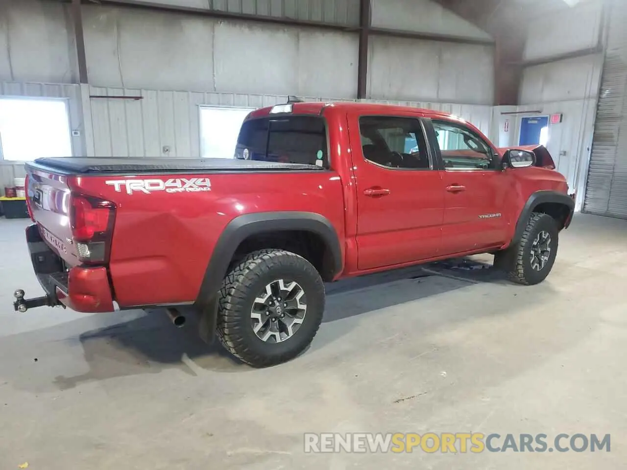 3 fotografías del automóvil dañado 5TFCZ5AN0KX199247 TOYOTA TACOMA 2019
