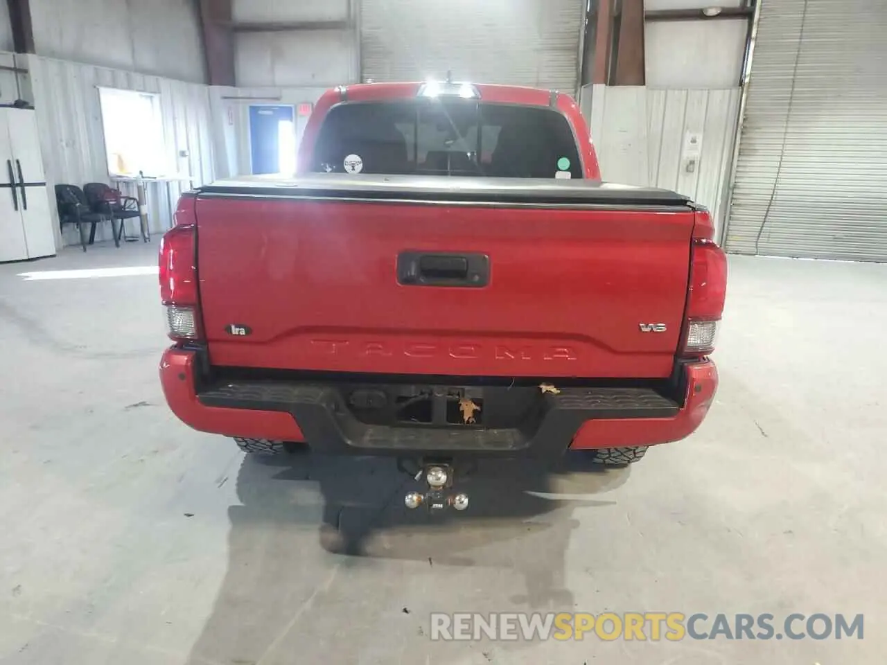 6 fotografías del automóvil dañado 5TFCZ5AN0KX199247 TOYOTA TACOMA 2019