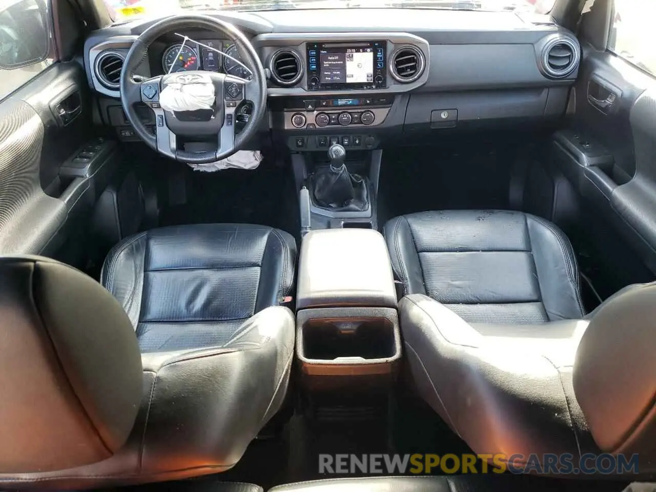 8 fotografías del automóvil dañado 5TFCZ5AN0KX199247 TOYOTA TACOMA 2019