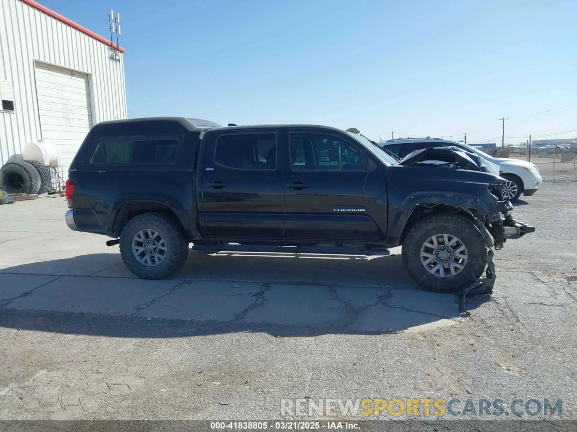 13 fotografías del automóvil dañado 5TFCZ5AN0KX201398 TOYOTA TACOMA 2019