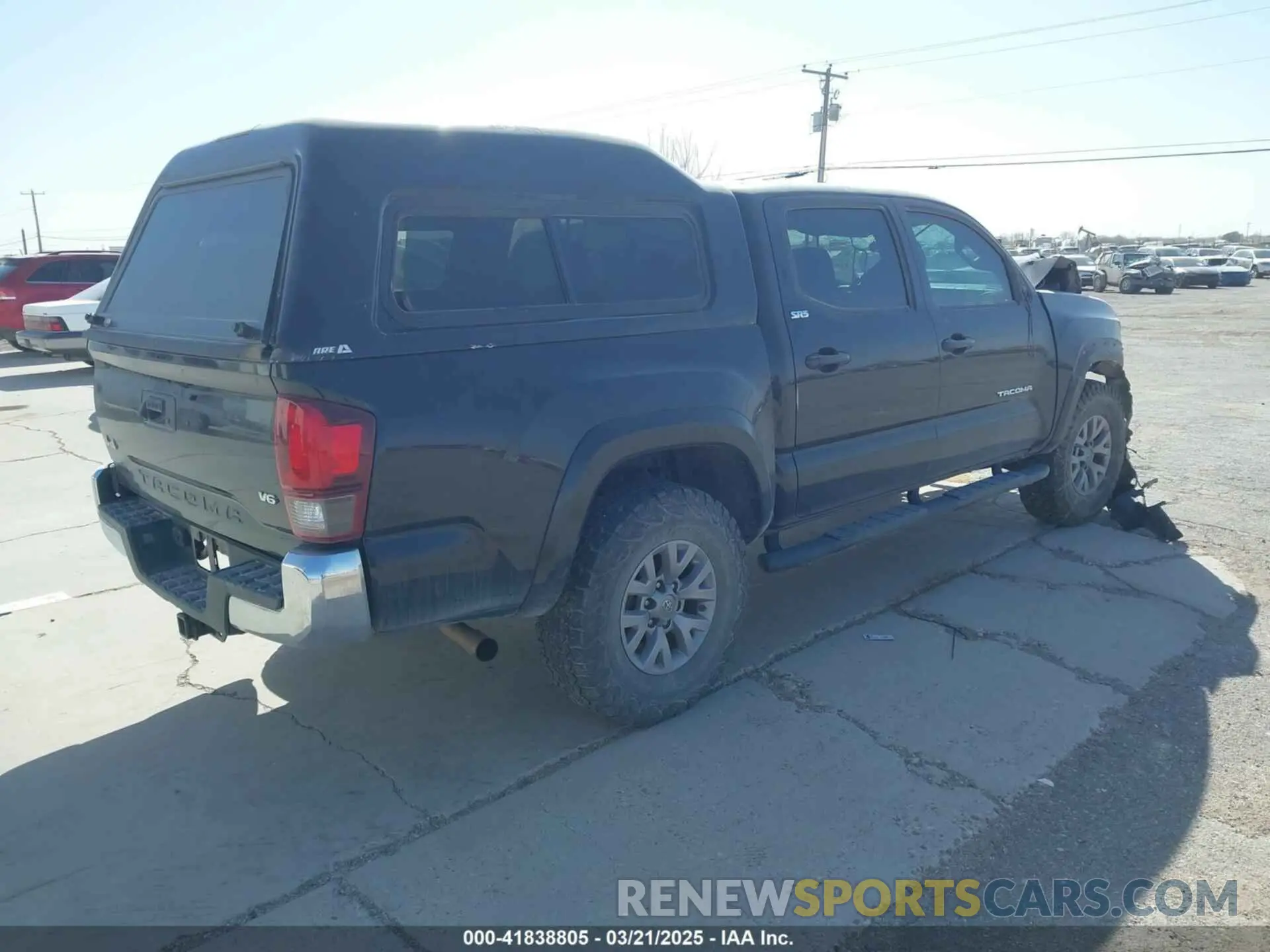 4 fotografías del automóvil dañado 5TFCZ5AN0KX201398 TOYOTA TACOMA 2019