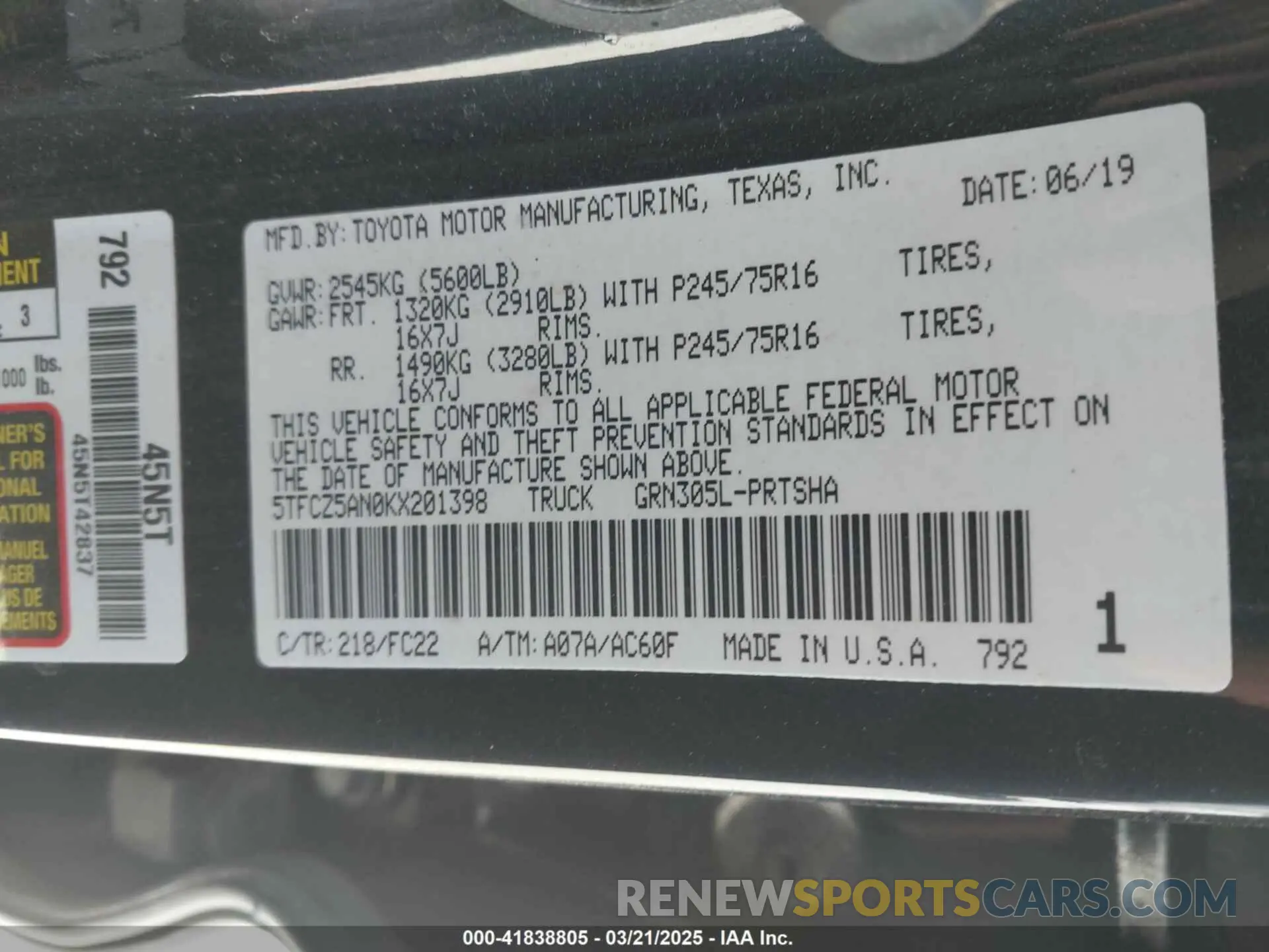 9 fotografías del automóvil dañado 5TFCZ5AN0KX201398 TOYOTA TACOMA 2019