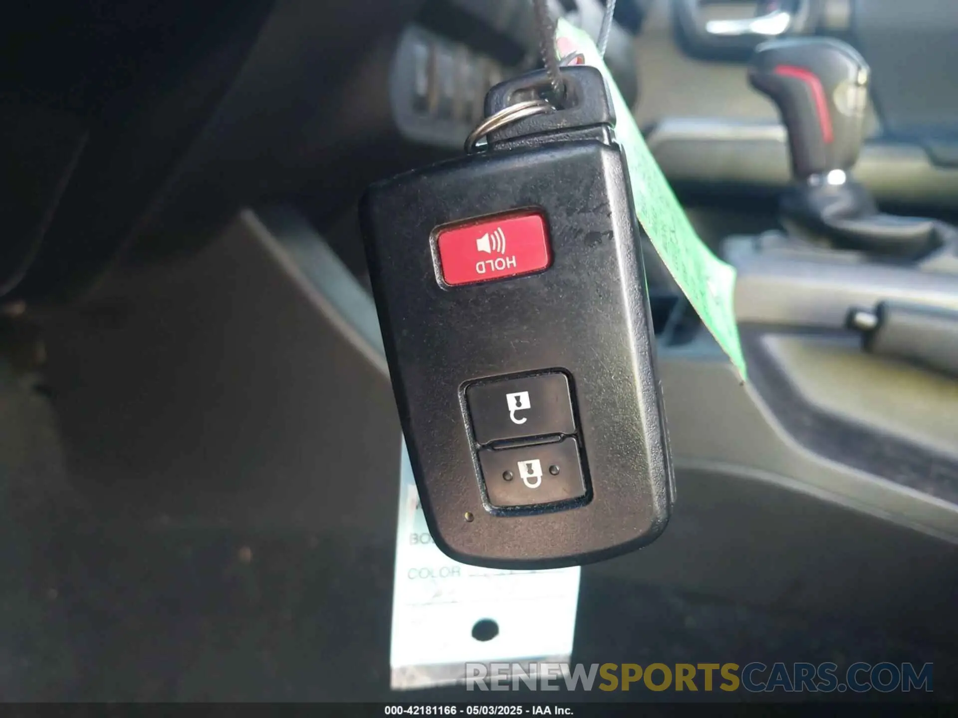 11 fotografías del automóvil dañado 5TFCZ5AN0KX201840 TOYOTA TACOMA 2019