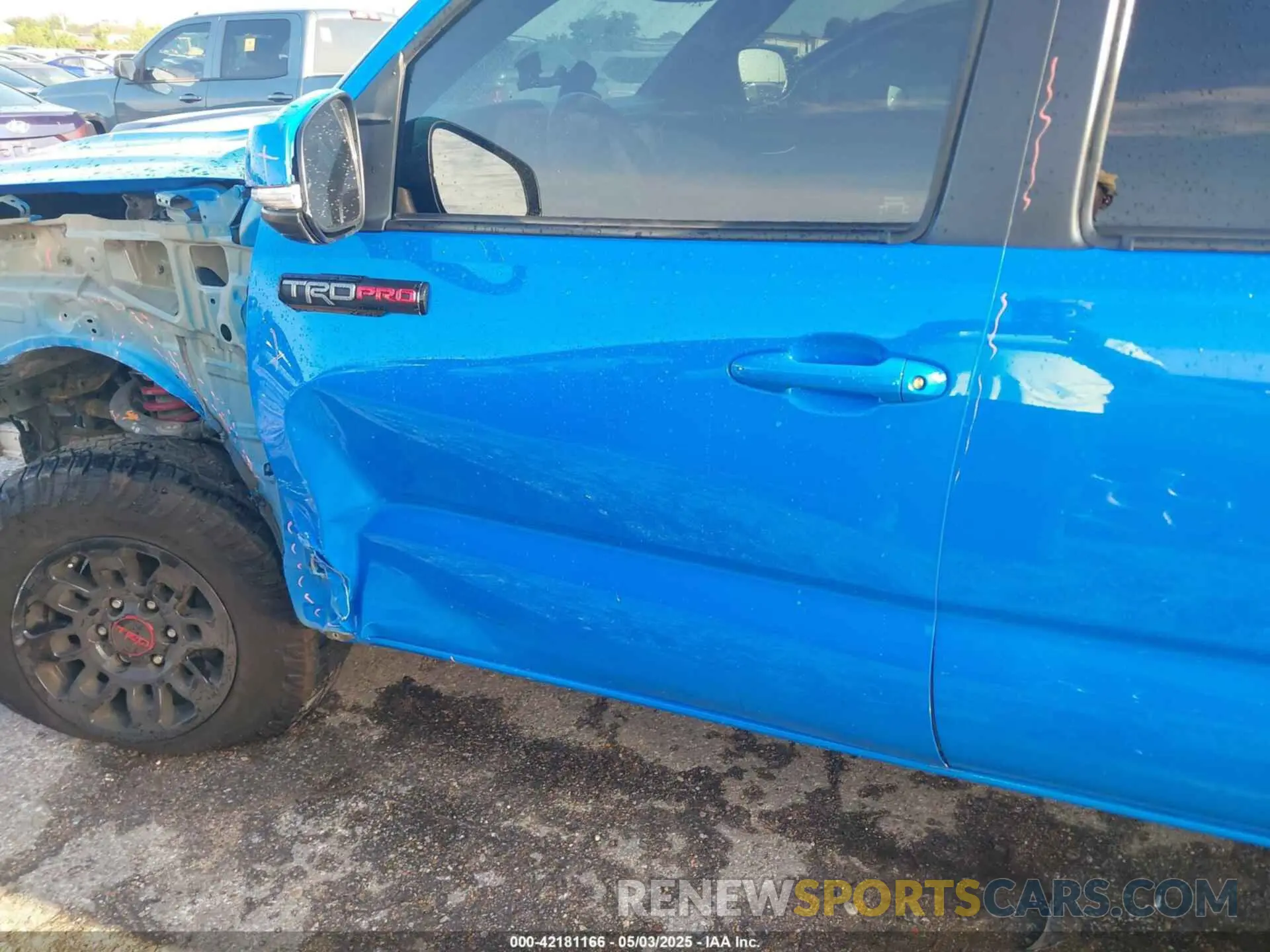 18 fotografías del automóvil dañado 5TFCZ5AN0KX201840 TOYOTA TACOMA 2019