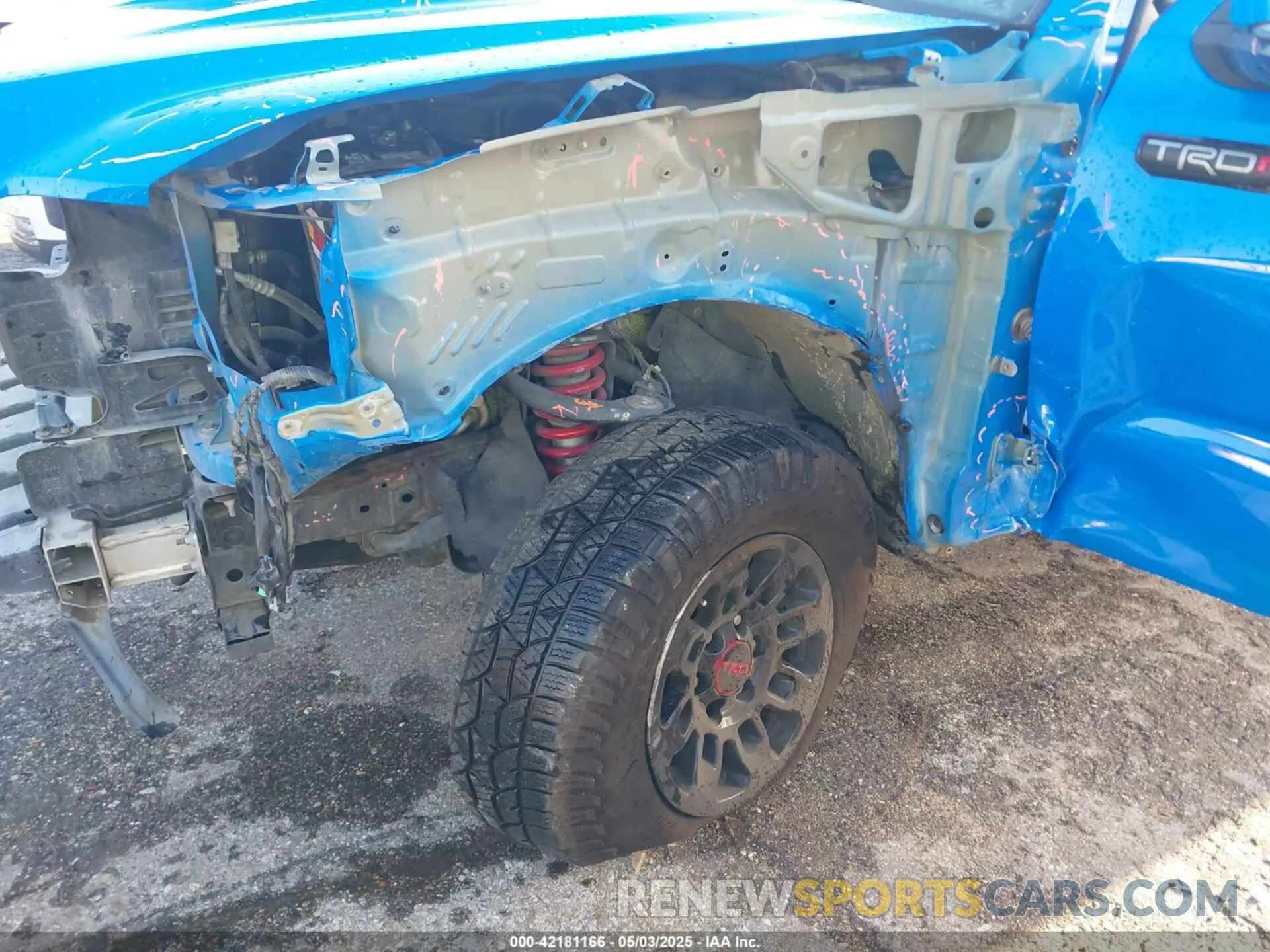 6 fotografías del automóvil dañado 5TFCZ5AN0KX201840 TOYOTA TACOMA 2019