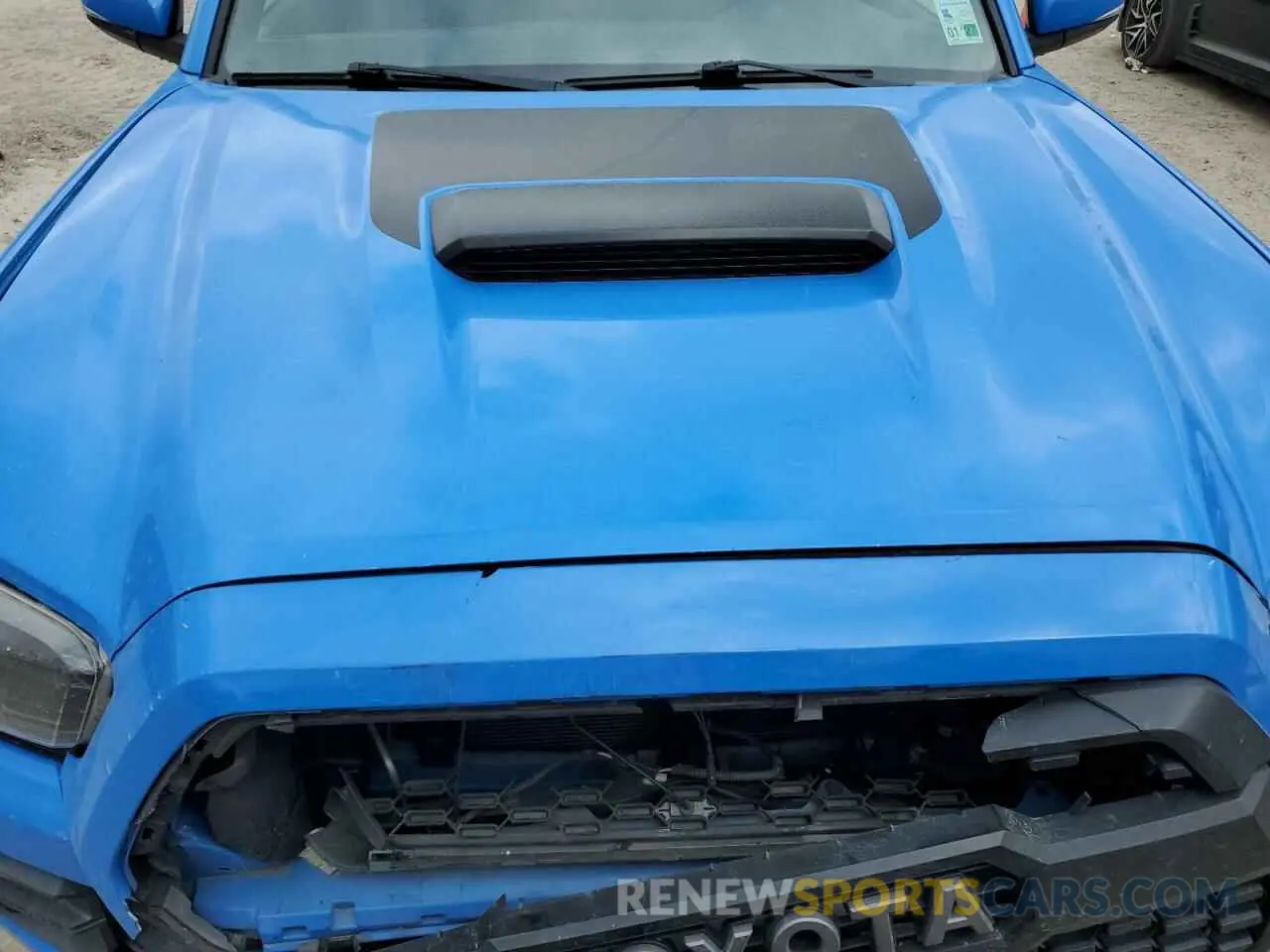 13 fotografías del automóvil dañado 5TFCZ5AN1KX185793 TOYOTA TACOMA 2019