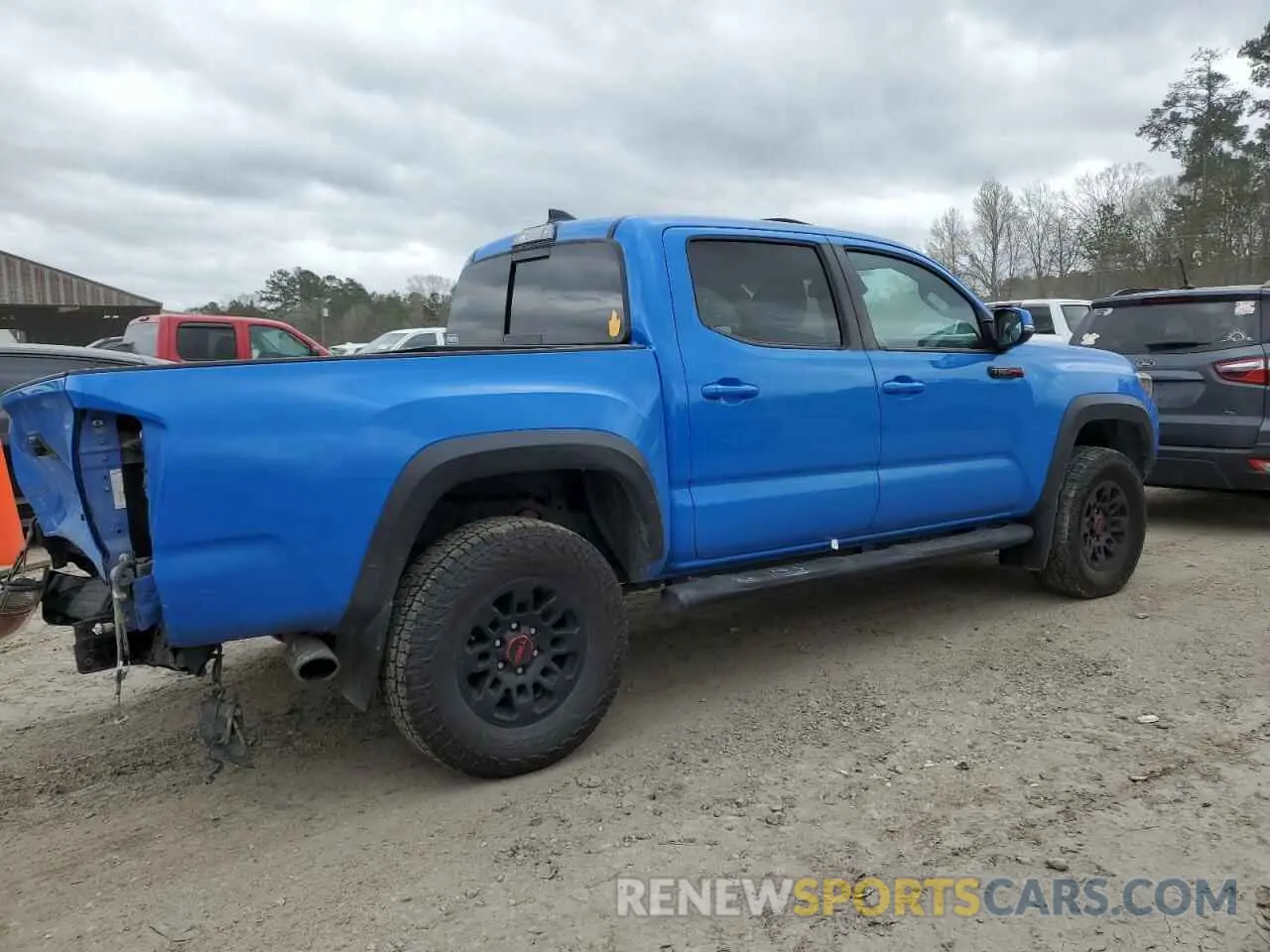 3 fotografías del automóvil dañado 5TFCZ5AN1KX185793 TOYOTA TACOMA 2019