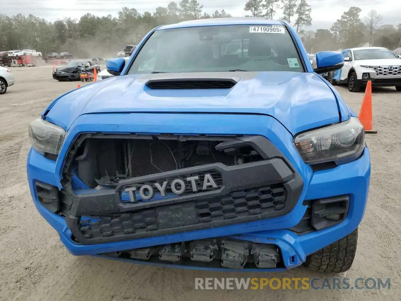 5 fotografías del automóvil dañado 5TFCZ5AN1KX185793 TOYOTA TACOMA 2019