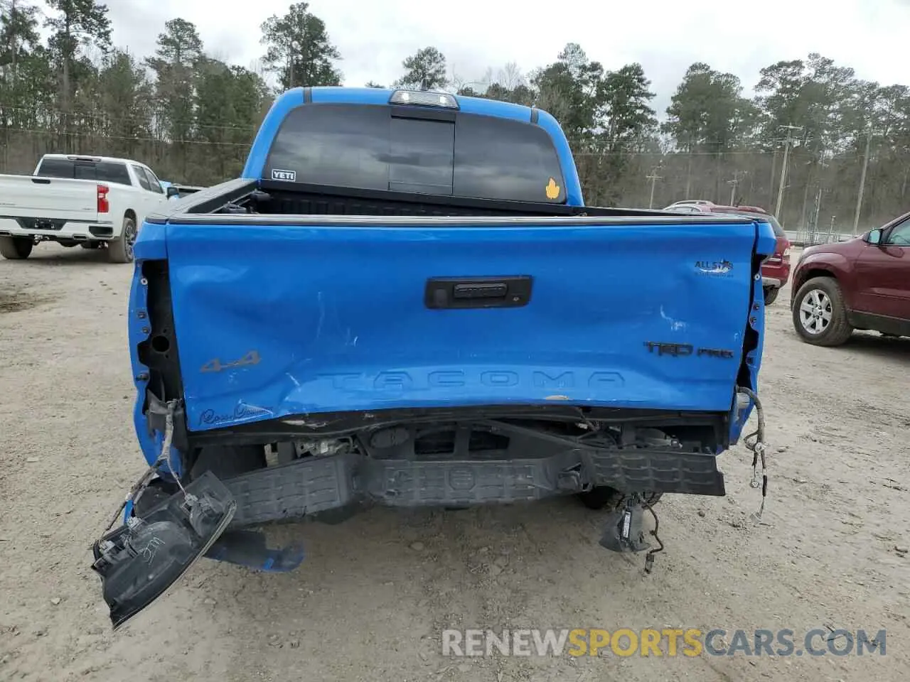 6 fotografías del automóvil dañado 5TFCZ5AN1KX185793 TOYOTA TACOMA 2019