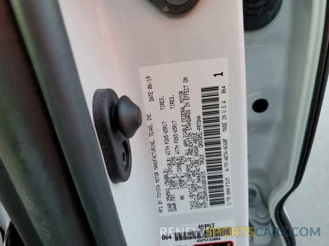 10 fotografías del automóvil dañado 5TFCZ5AN1KX201815 TOYOTA TACOMA 2019