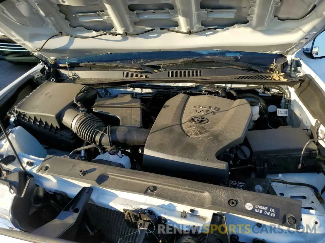 7 fotografías del automóvil dañado 5TFCZ5AN1KX201815 TOYOTA TACOMA 2019