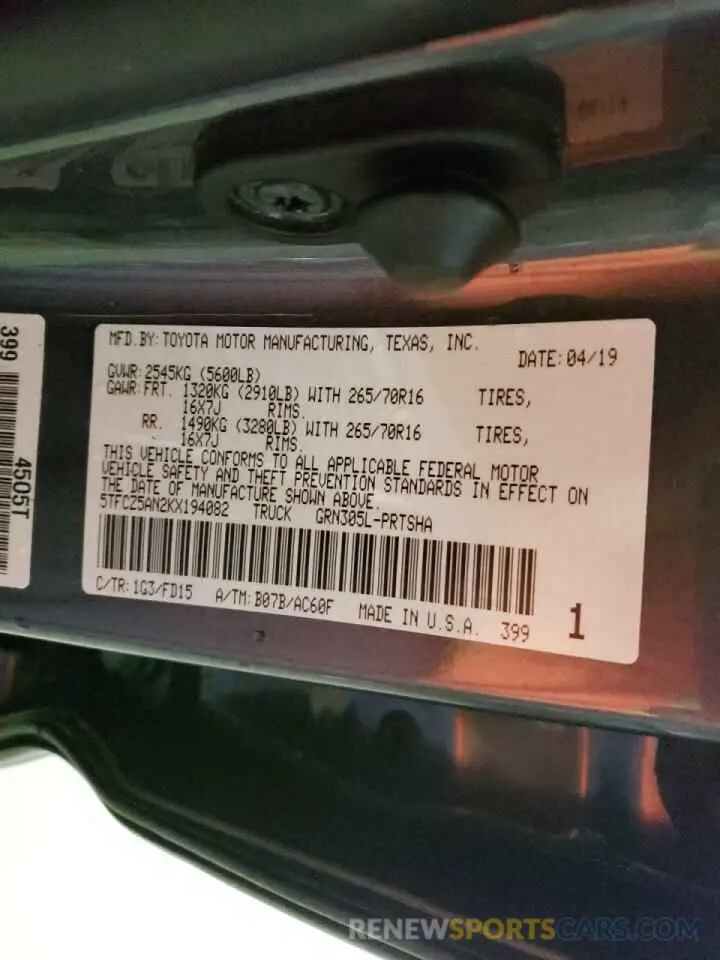 12 fotografías del automóvil dañado 5TFCZ5AN2KX194082 TOYOTA TACOMA 2019