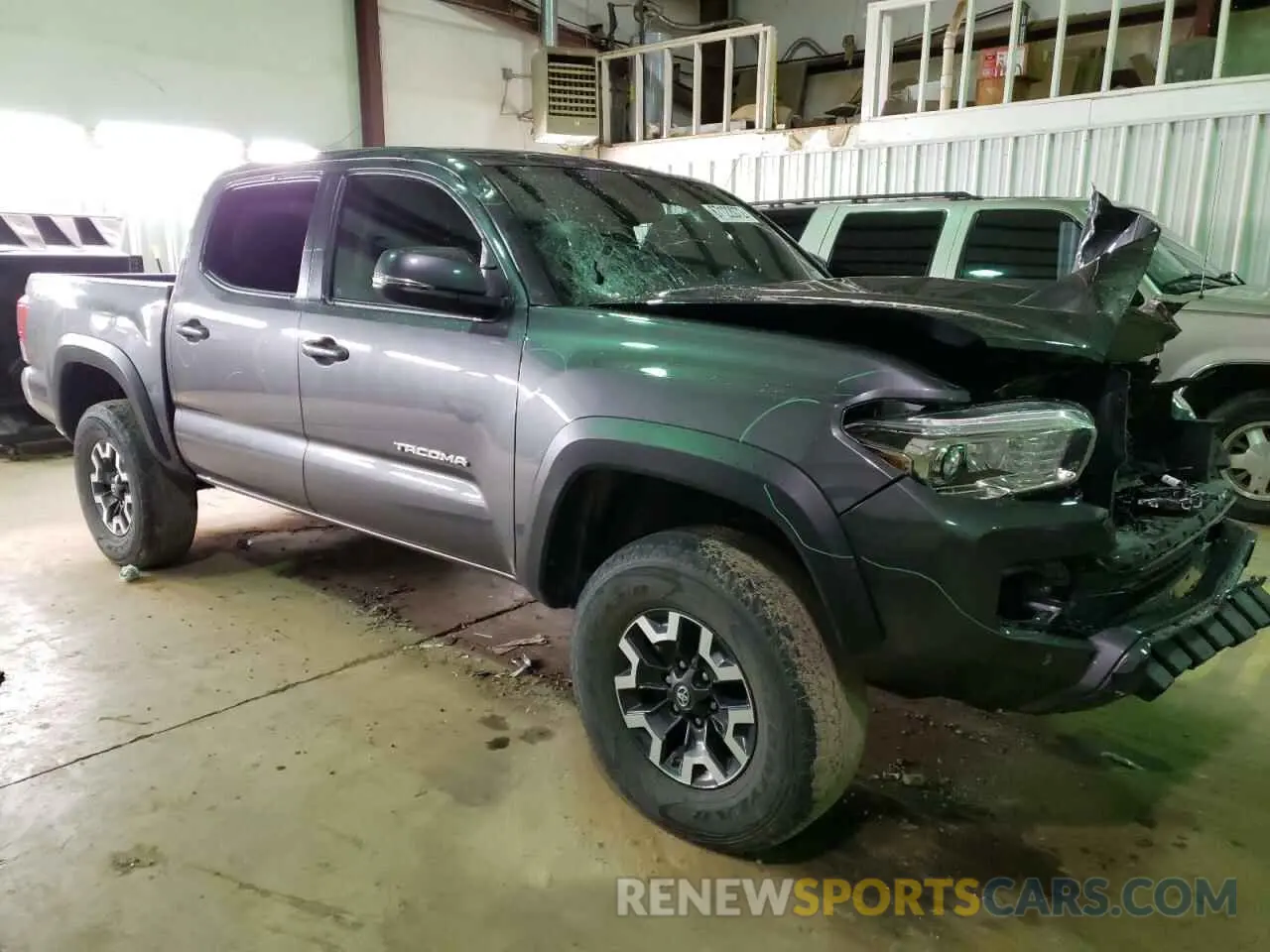 4 fotografías del automóvil dañado 5TFCZ5AN2KX194082 TOYOTA TACOMA 2019