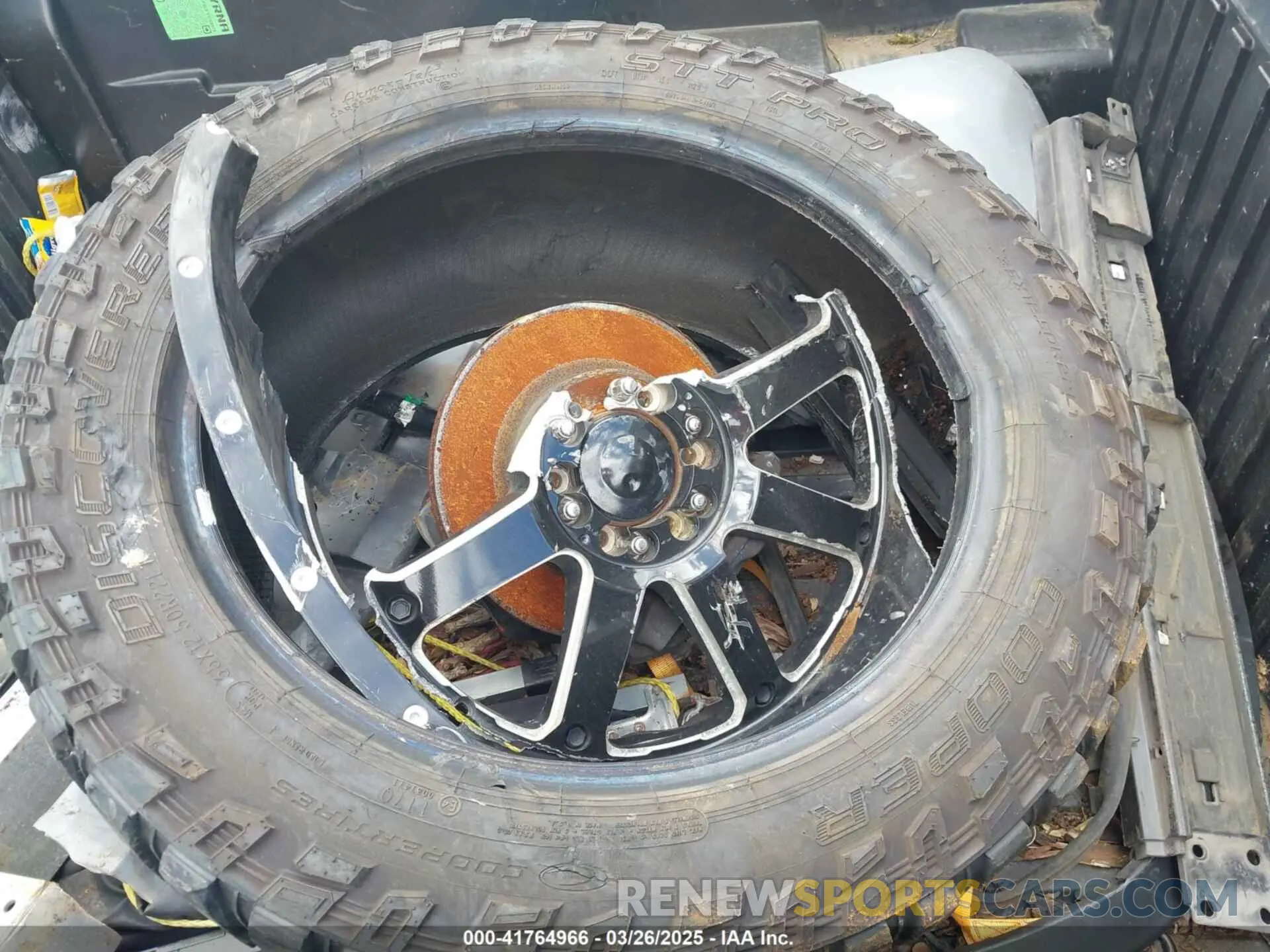 11 fotografías del automóvil dañado 5TFCZ5AN2KX204125 TOYOTA TACOMA 2019