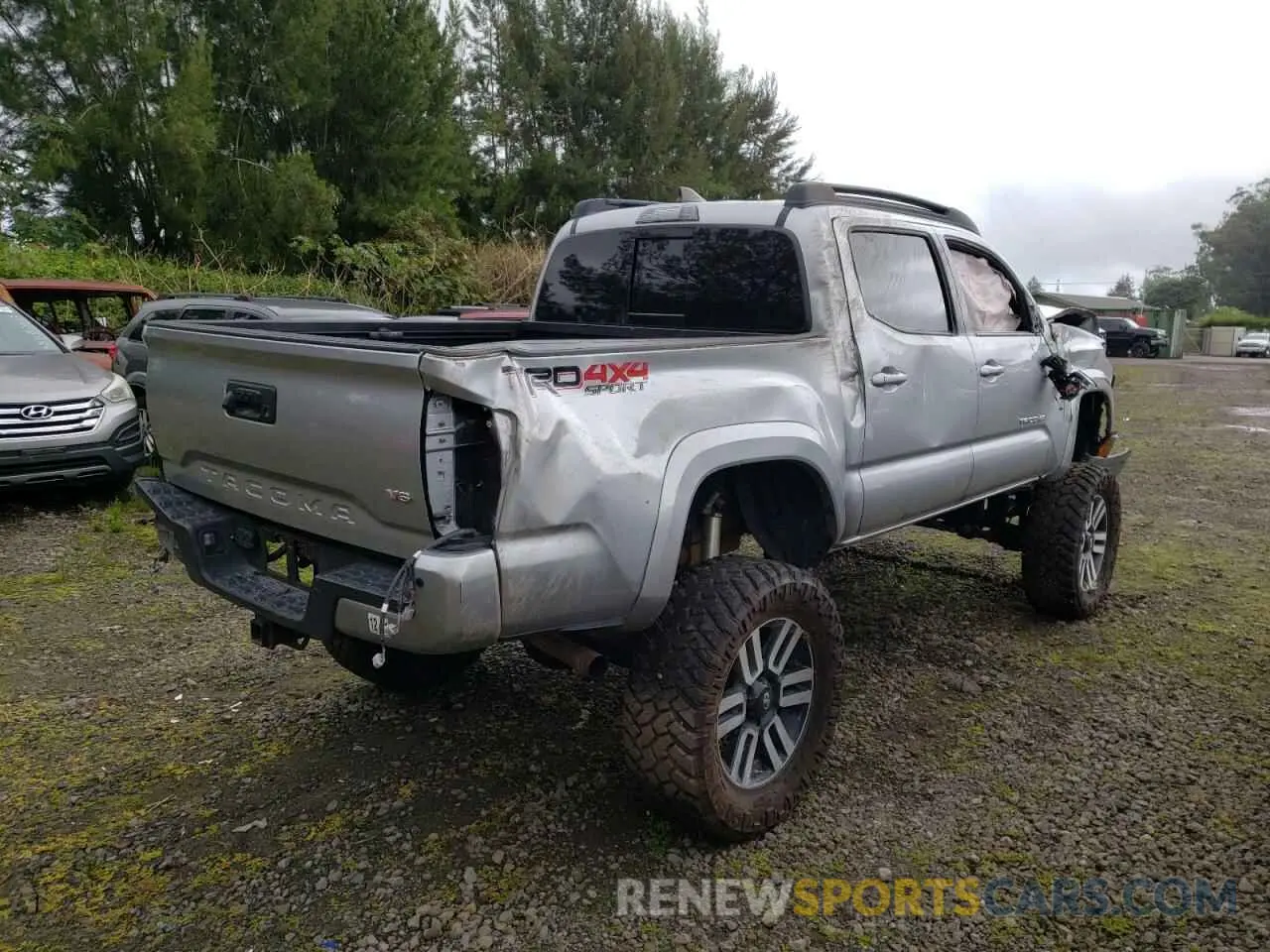 4 fotografías del automóvil dañado 5TFCZ5AN3KX169823 TOYOTA TACOMA 2019
