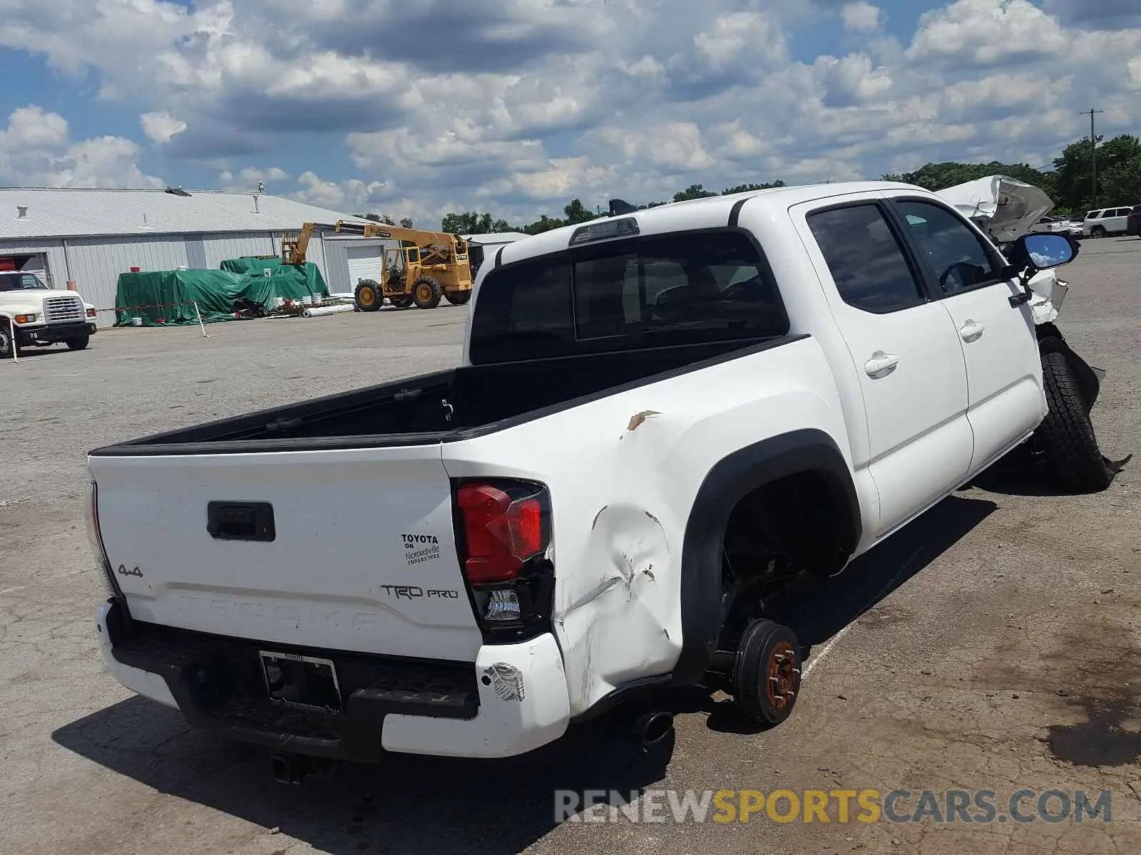 4 fotografías del automóvil dañado 5TFCZ5AN3KX175458 TOYOTA TACOMA 2019