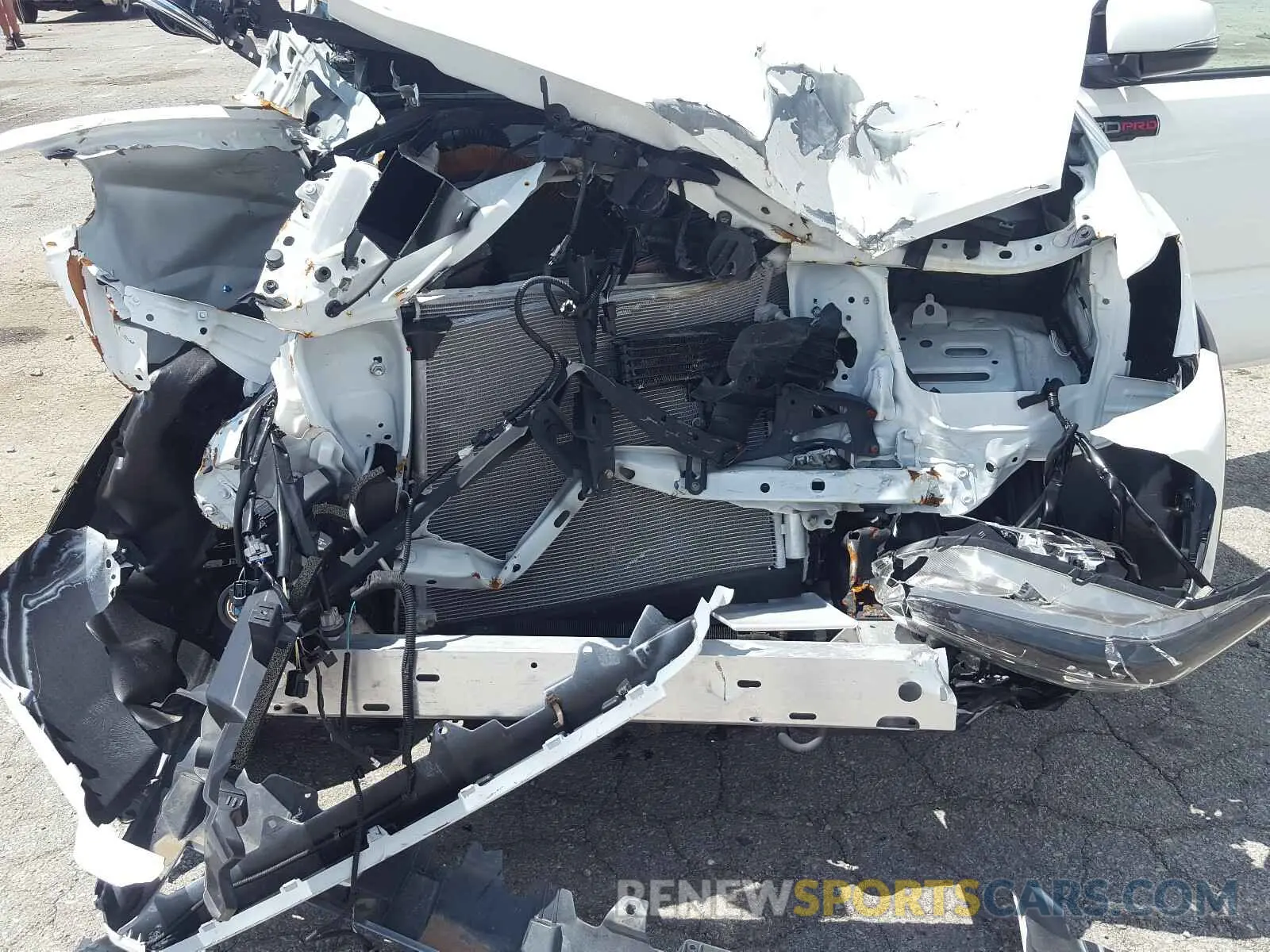 7 fotografías del automóvil dañado 5TFCZ5AN3KX175458 TOYOTA TACOMA 2019