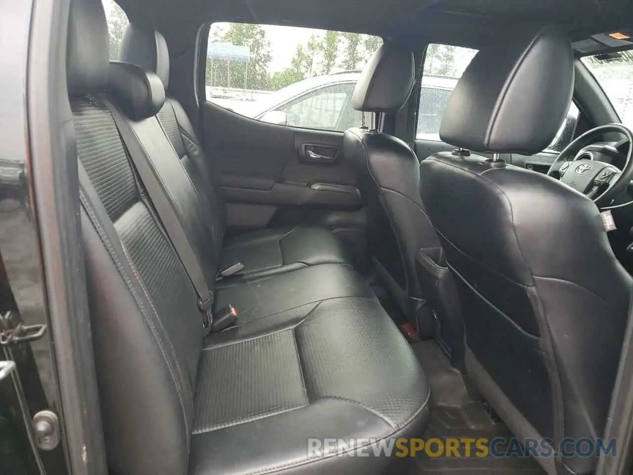 10 fotografías del automóvil dañado 5TFCZ5AN3KX175895 TOYOTA TACOMA 2019